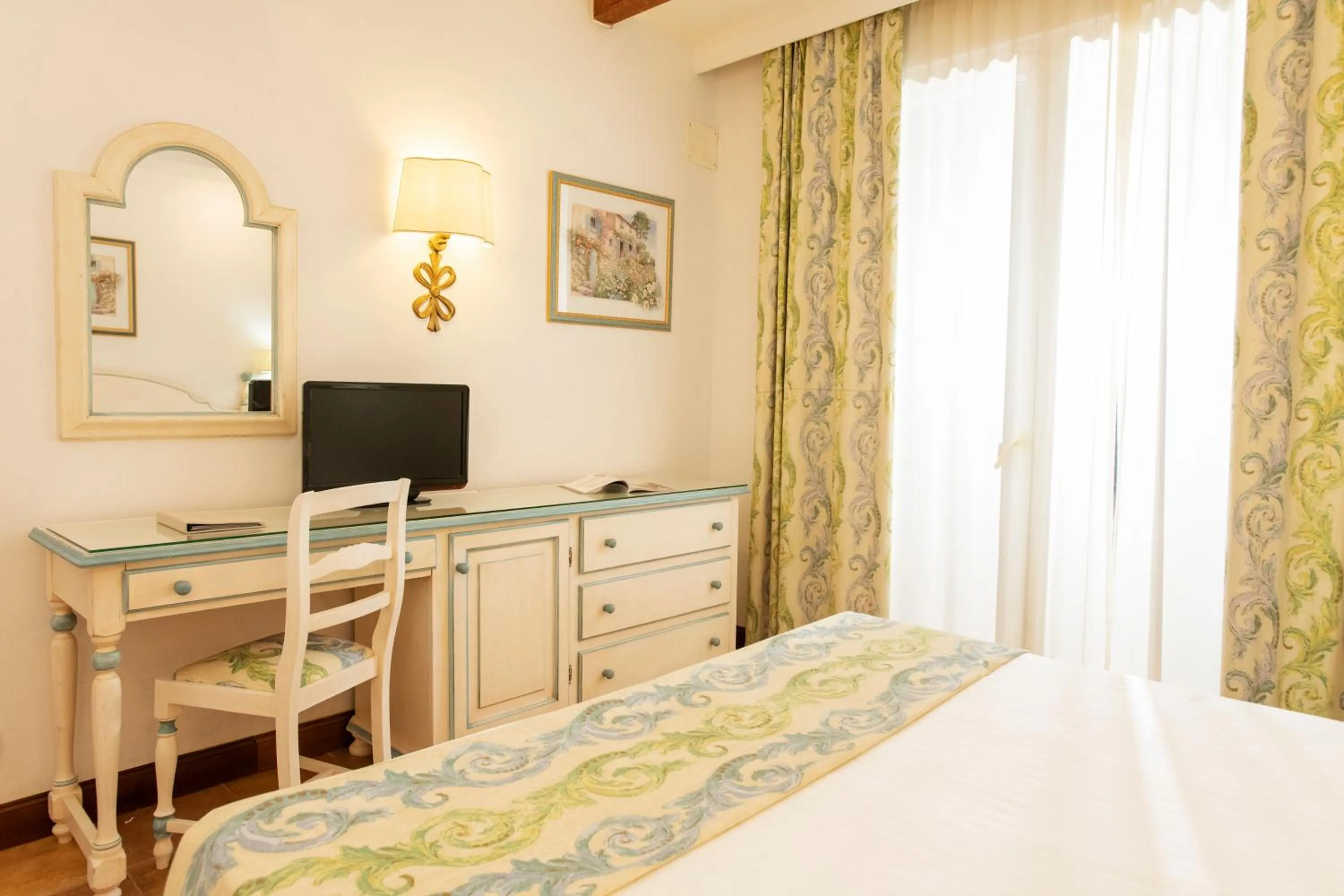 Bedroom, Bed in Fattoria La Principina Hotel & Congress