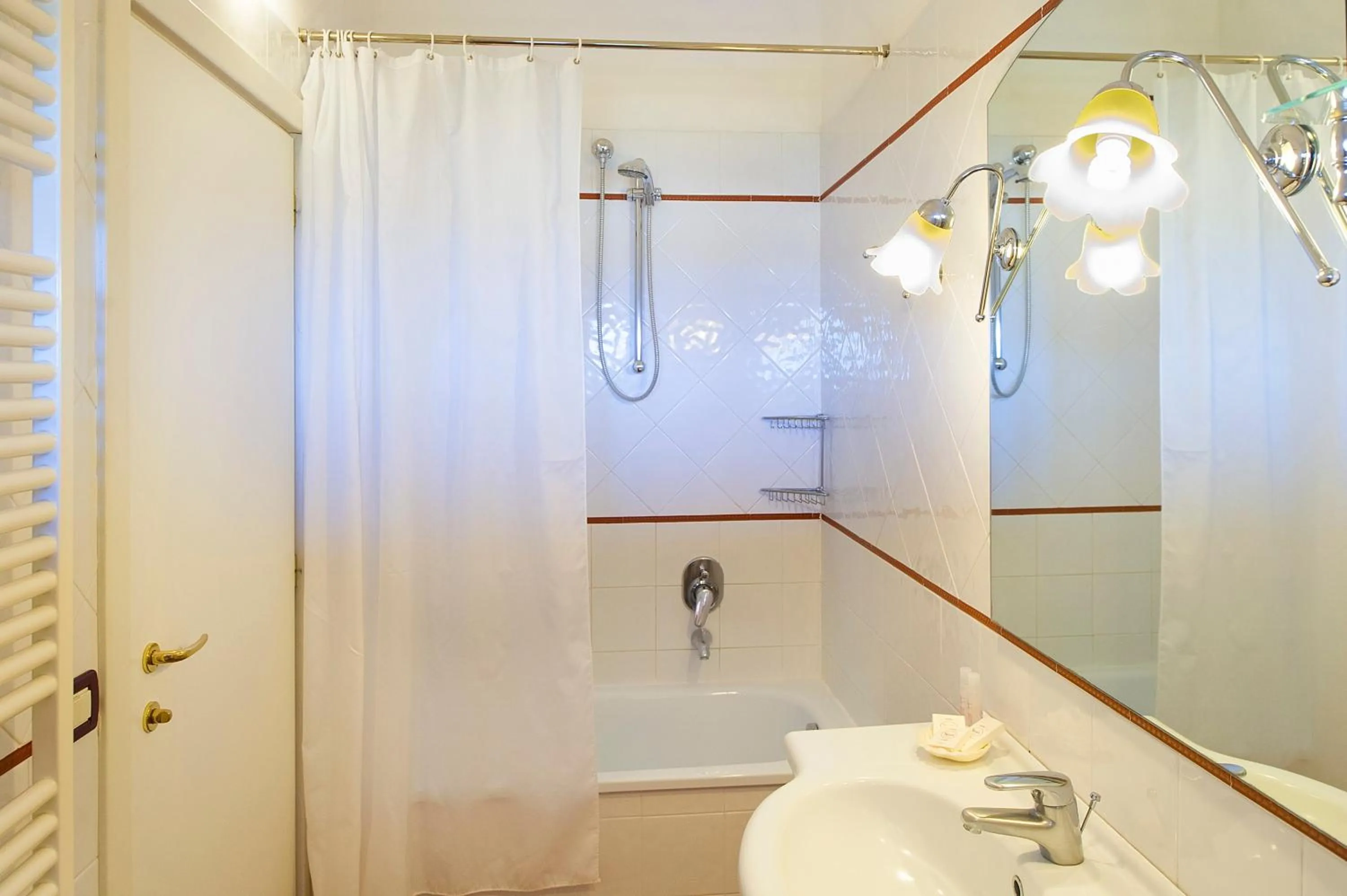 Bathroom in Fattoria La Principina Hotel & Congress