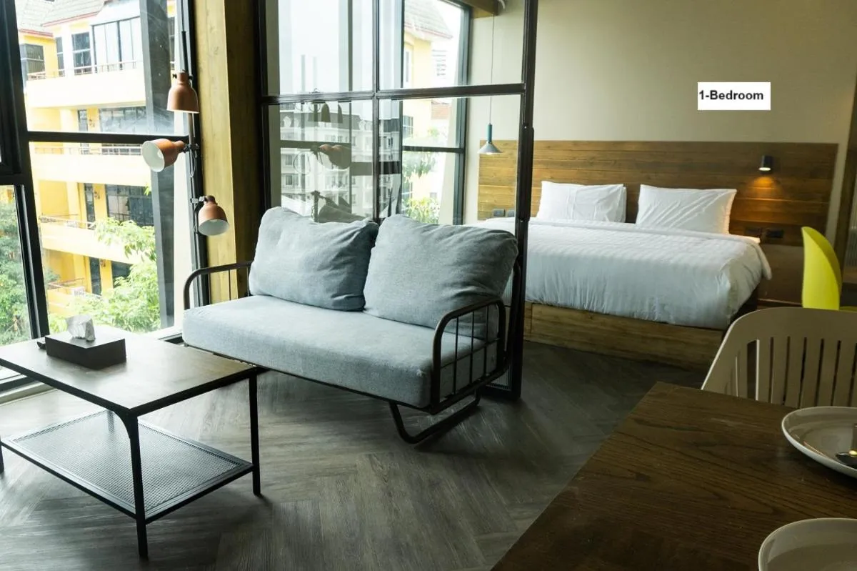 Living room, Bed in karaarom hotel