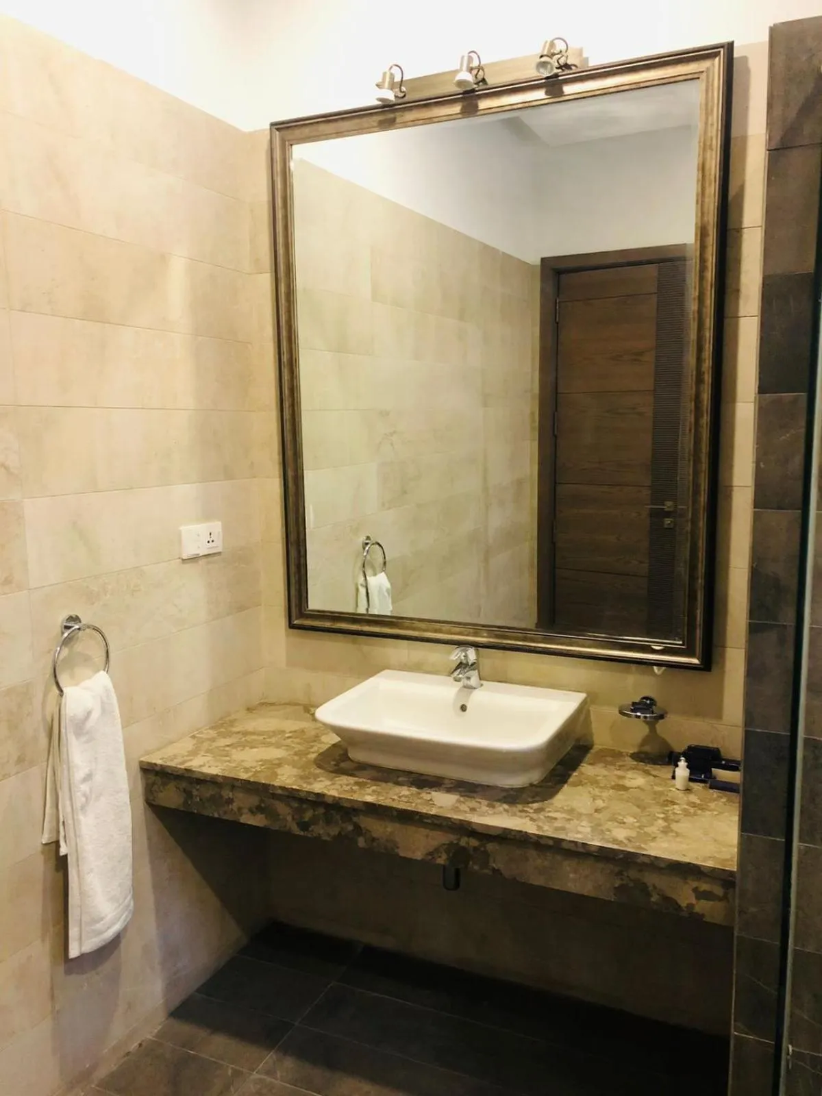 Bathroom in OXVUE Boutique Hotel