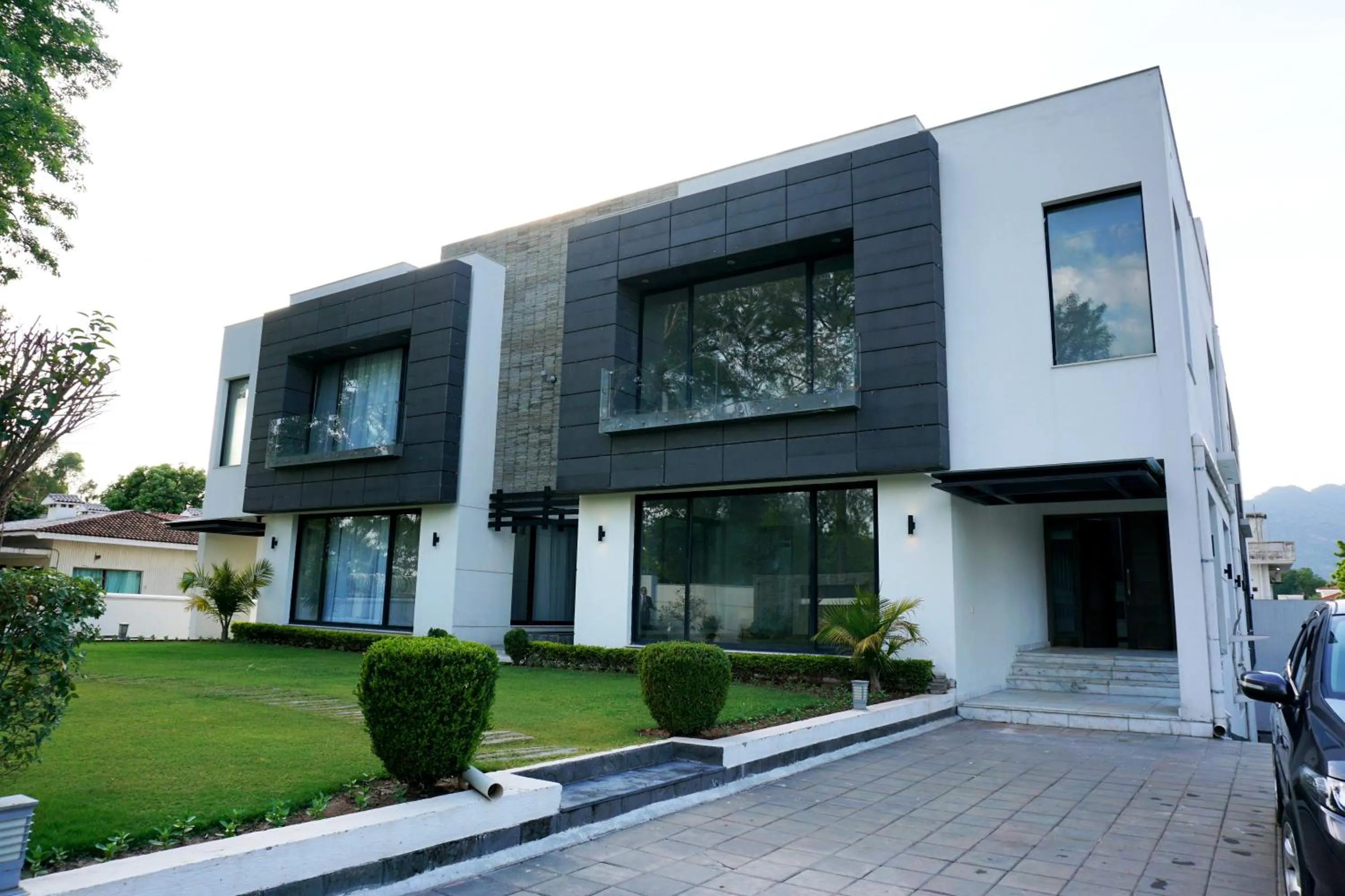 Property building in OXVUE Boutique Hotel