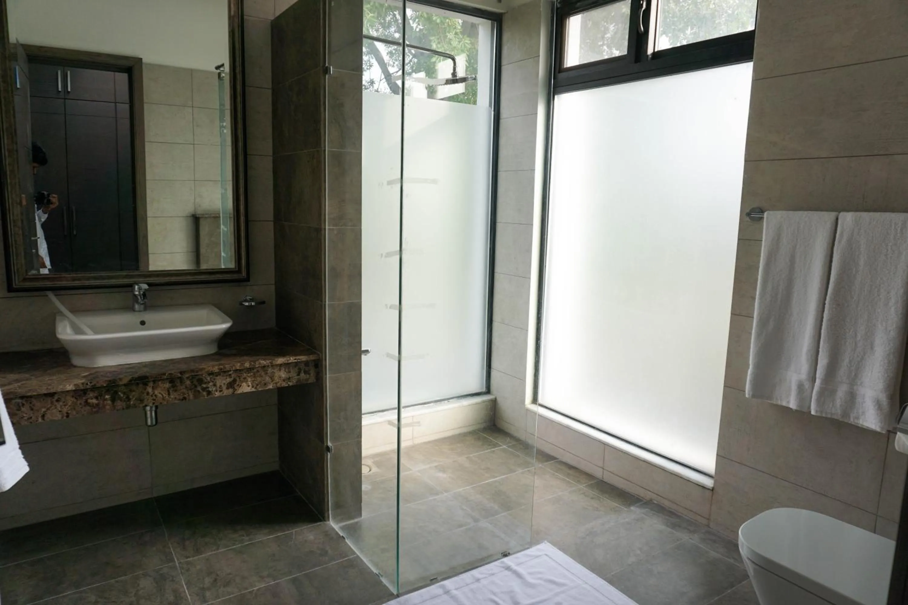 Bathroom in OXVUE Boutique Hotel