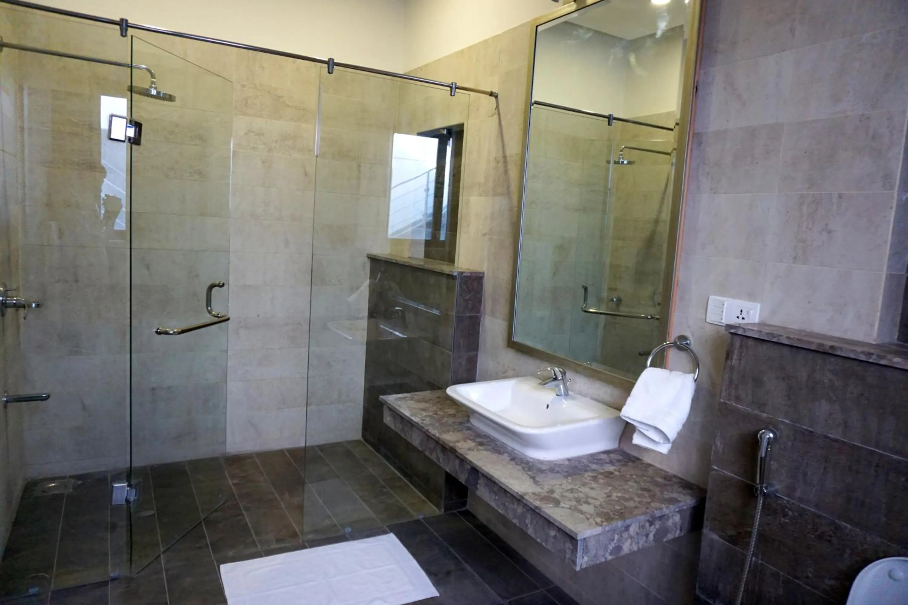 Bathroom in OXVUE Boutique Hotel