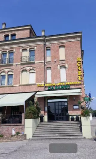 Property building in Da Santo Hotel Ristorante Pizzeria