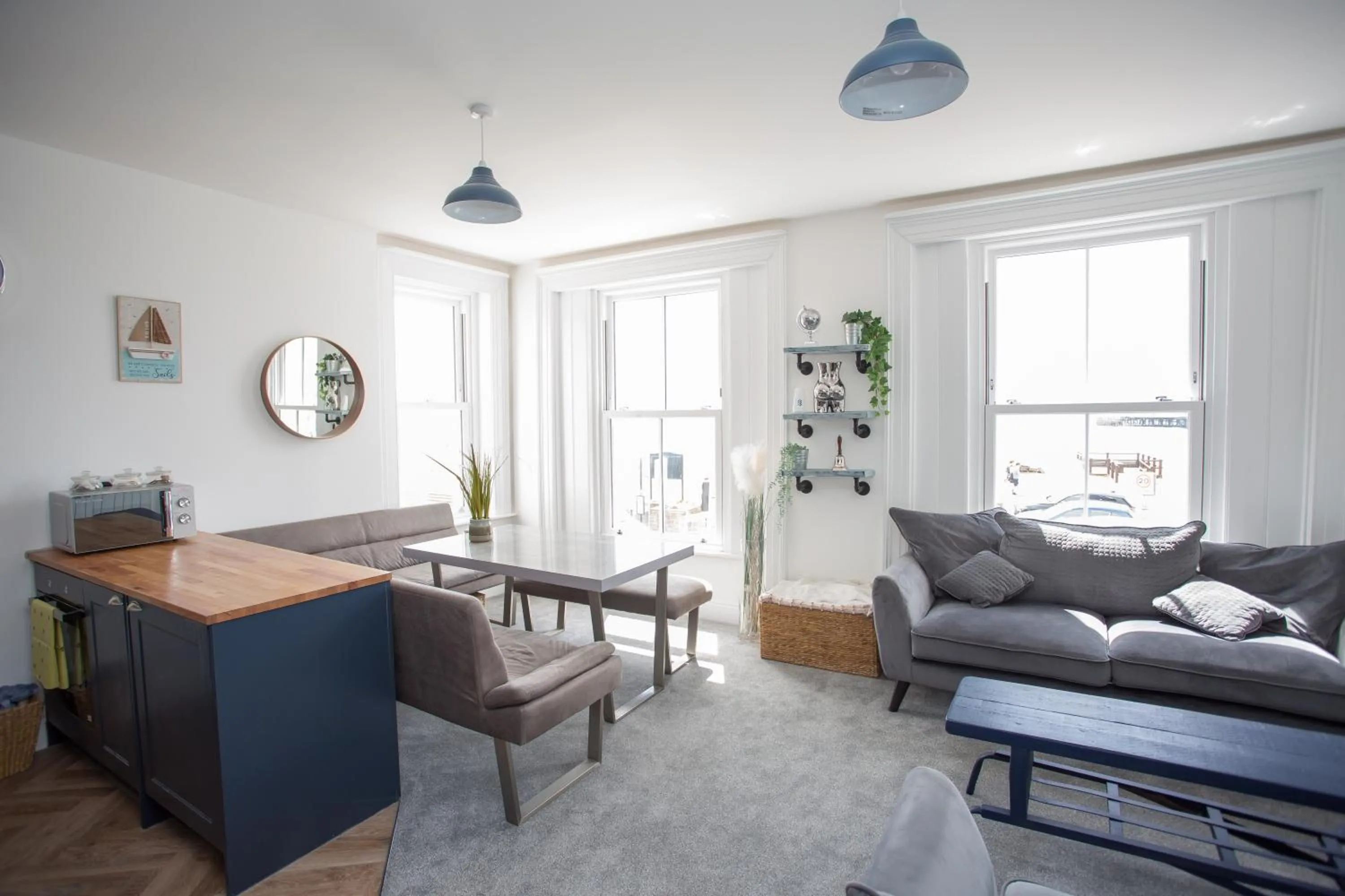 Lovely 3-Bedroom Apartment with Stunning Sea Views