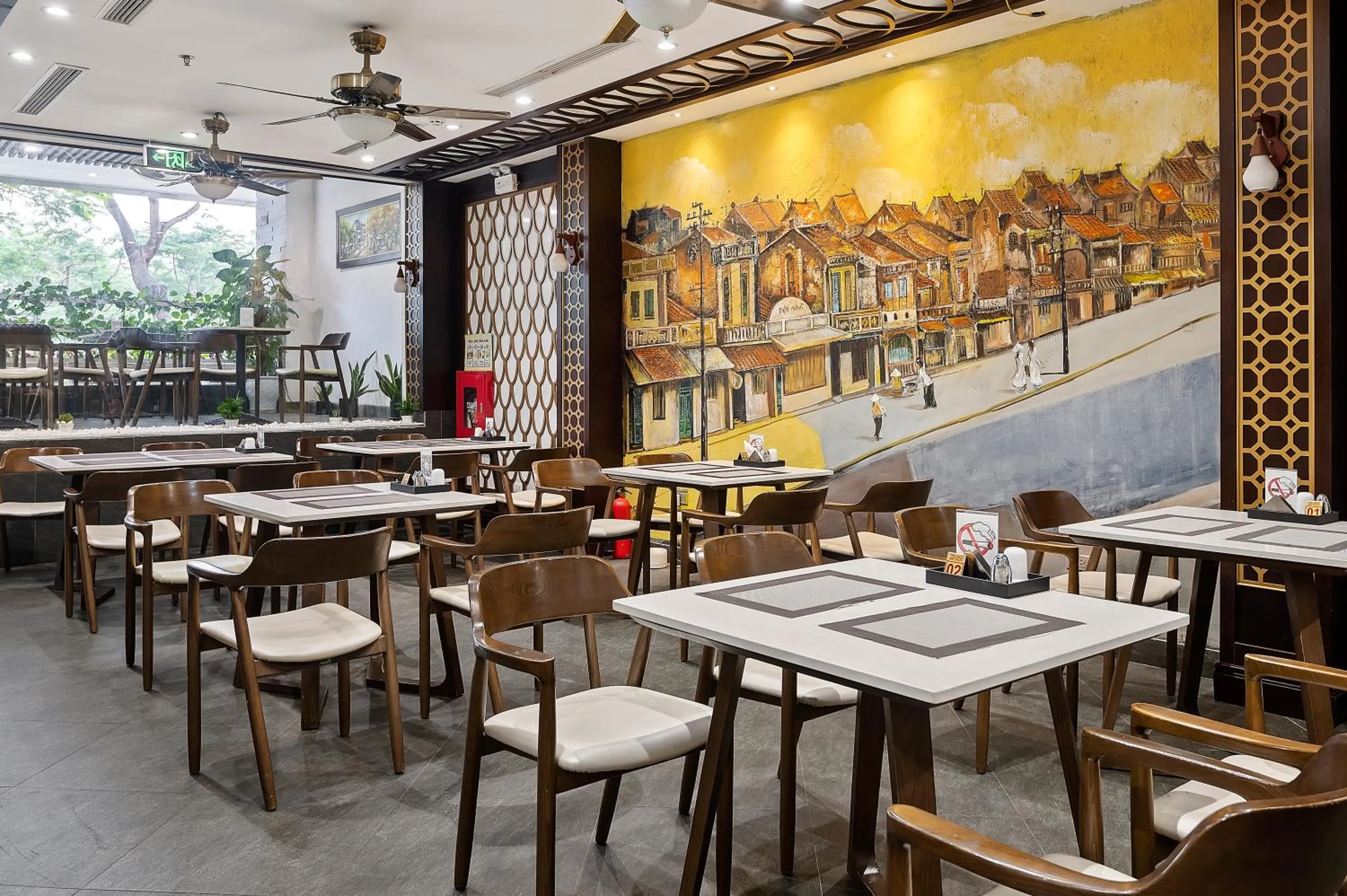 Restaurant/places to eat in Sunny 22Land Residence Hotel 2