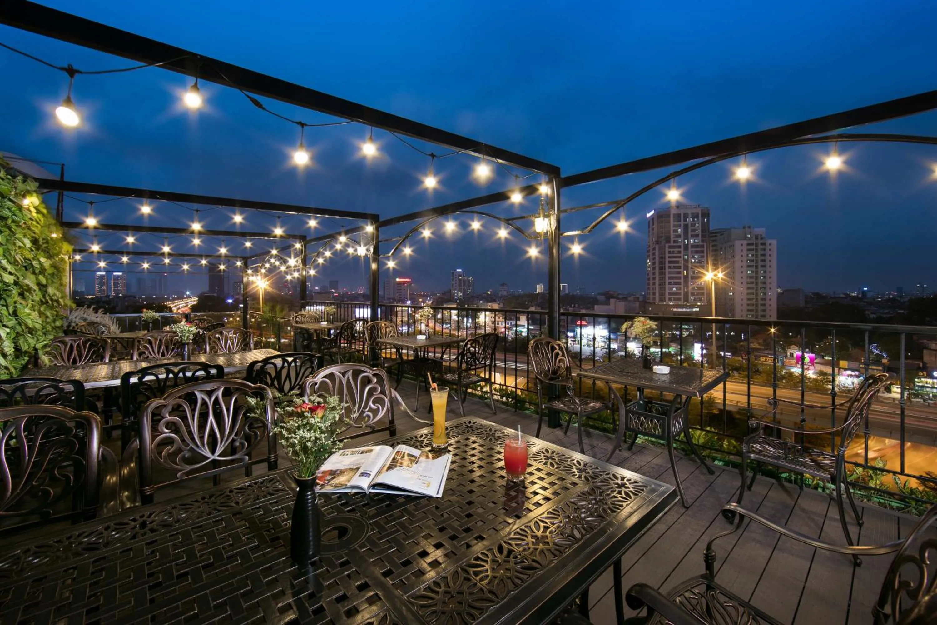 Property building in Sunny 22Land Residence Hotel 2