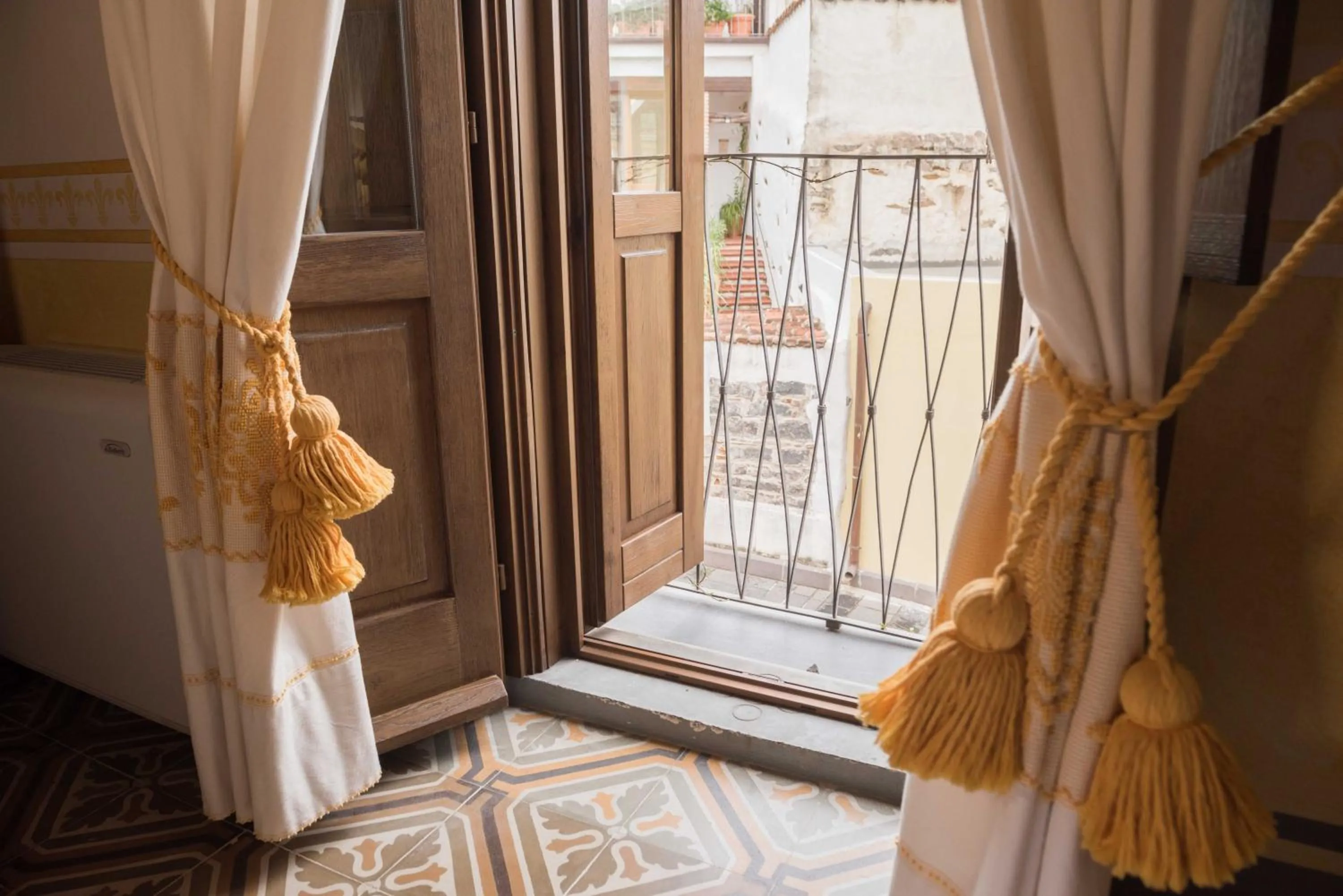 Bed in Hotel Anticos Palathos