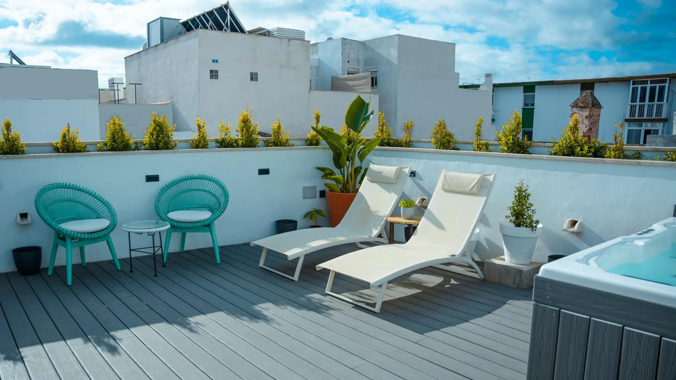 Hot Tub in Aparthotel Luz de Gades - Suites Spa Gym - Adults Only