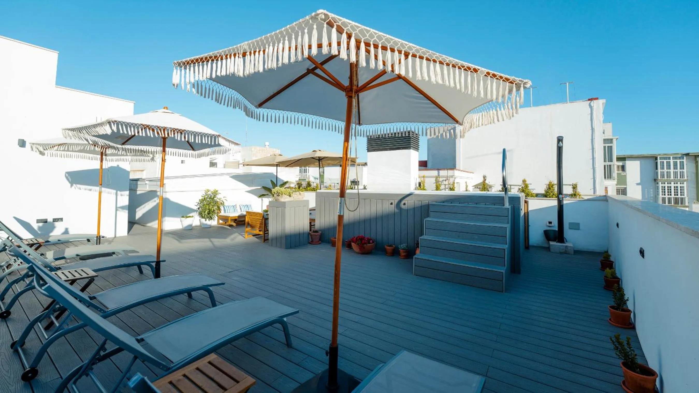 Solarium in Aparthotel Luz de Gades - Suites Spa Gym - Adults Only