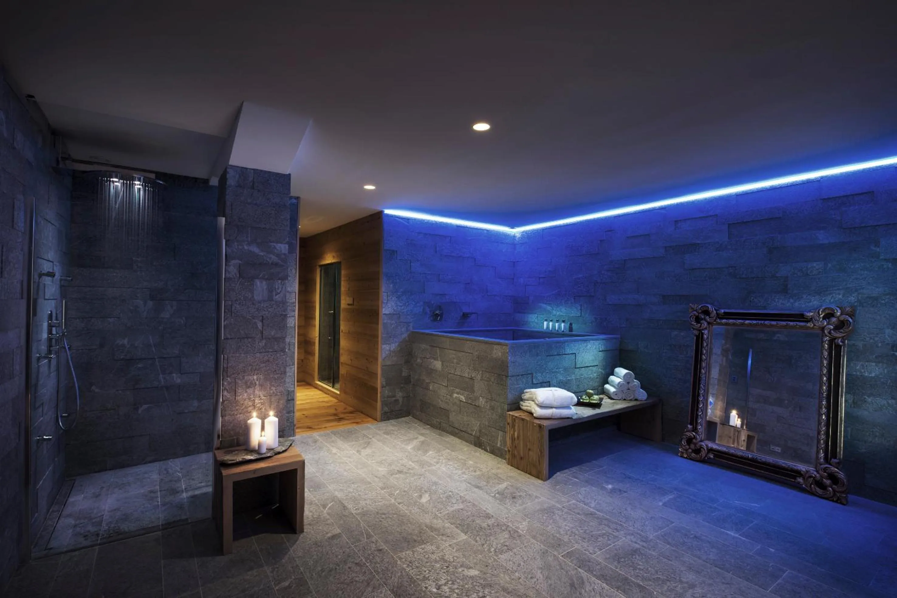 Spa and wellness centre/facilities in Chesa Stuva Colani