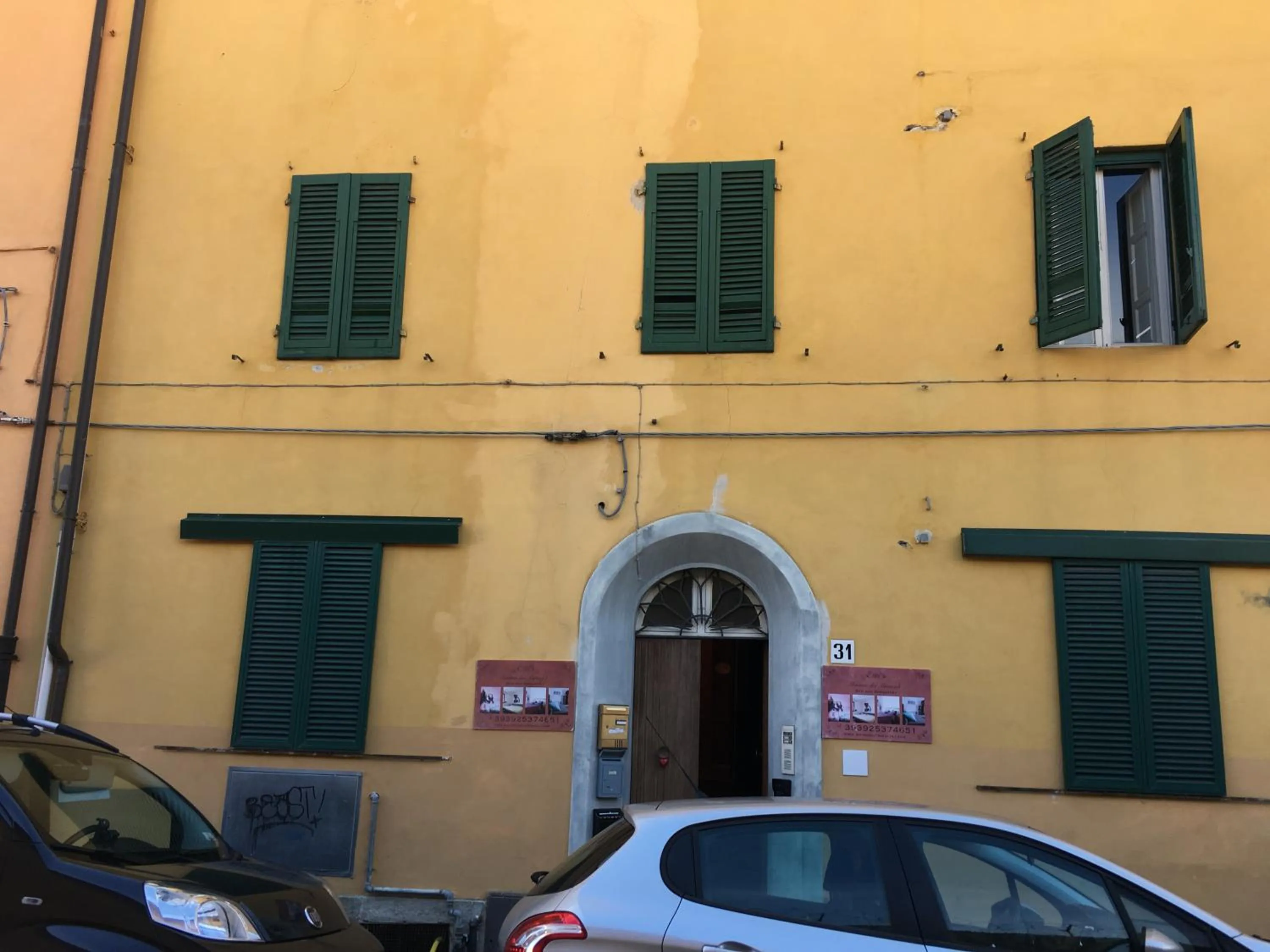 Facade/entrance in Maison Dei Miracoli