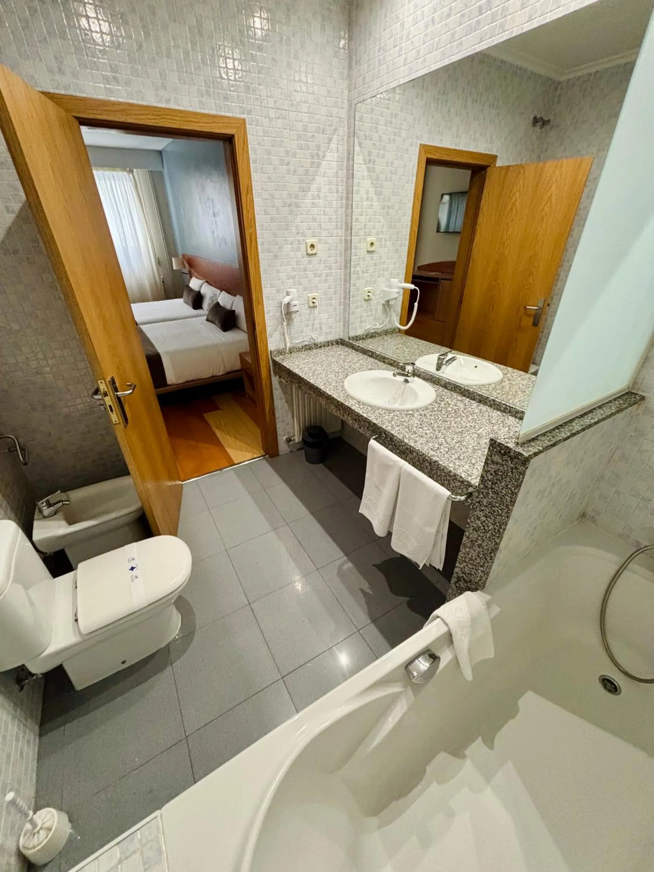 Toilet, Bed in Real Ferrol