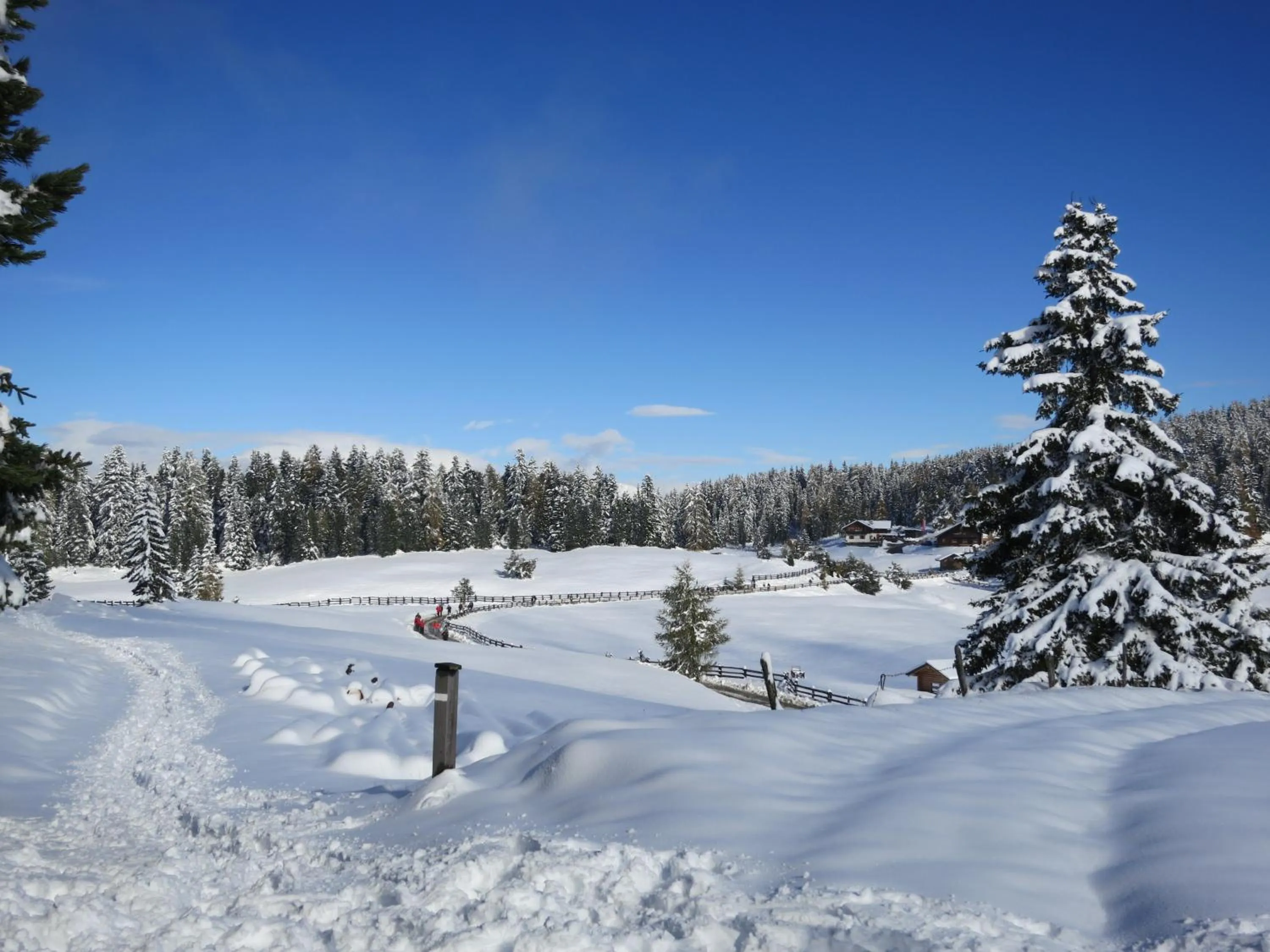Winter in Laurena Aparthotel