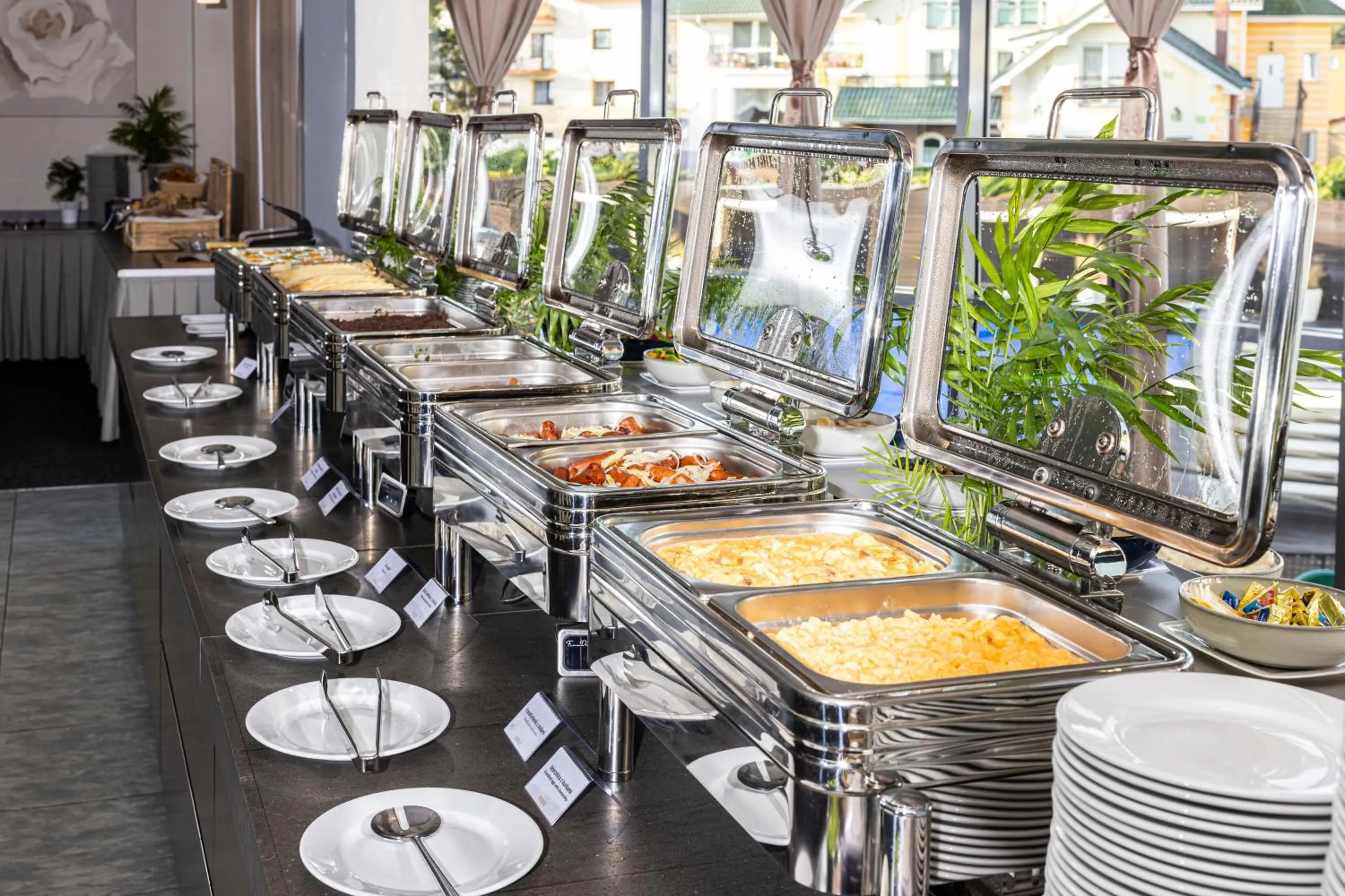 Breakfast in Maloves Resort & Spa