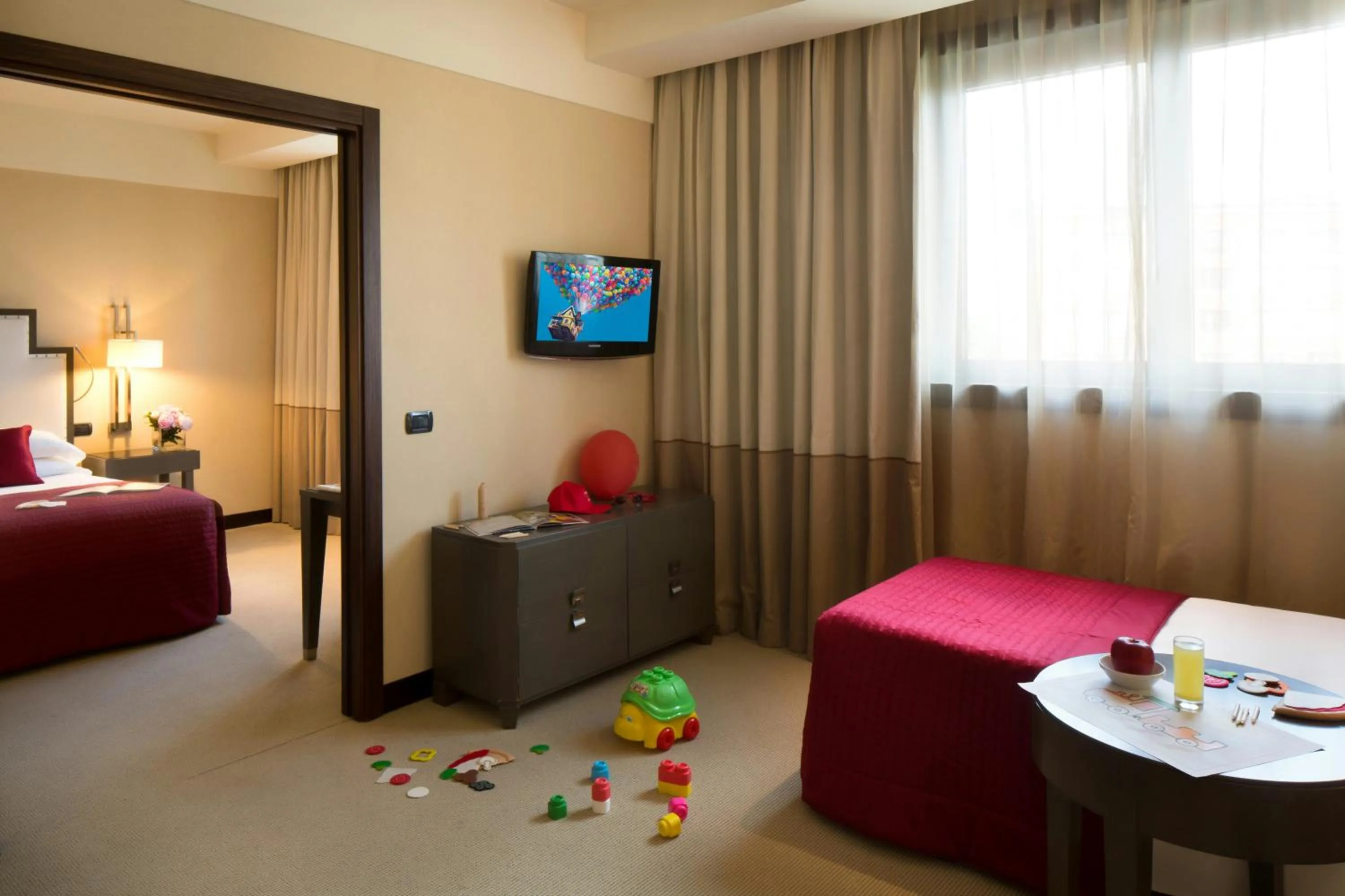 Game Room, Bed in Starhotels Grand Milan