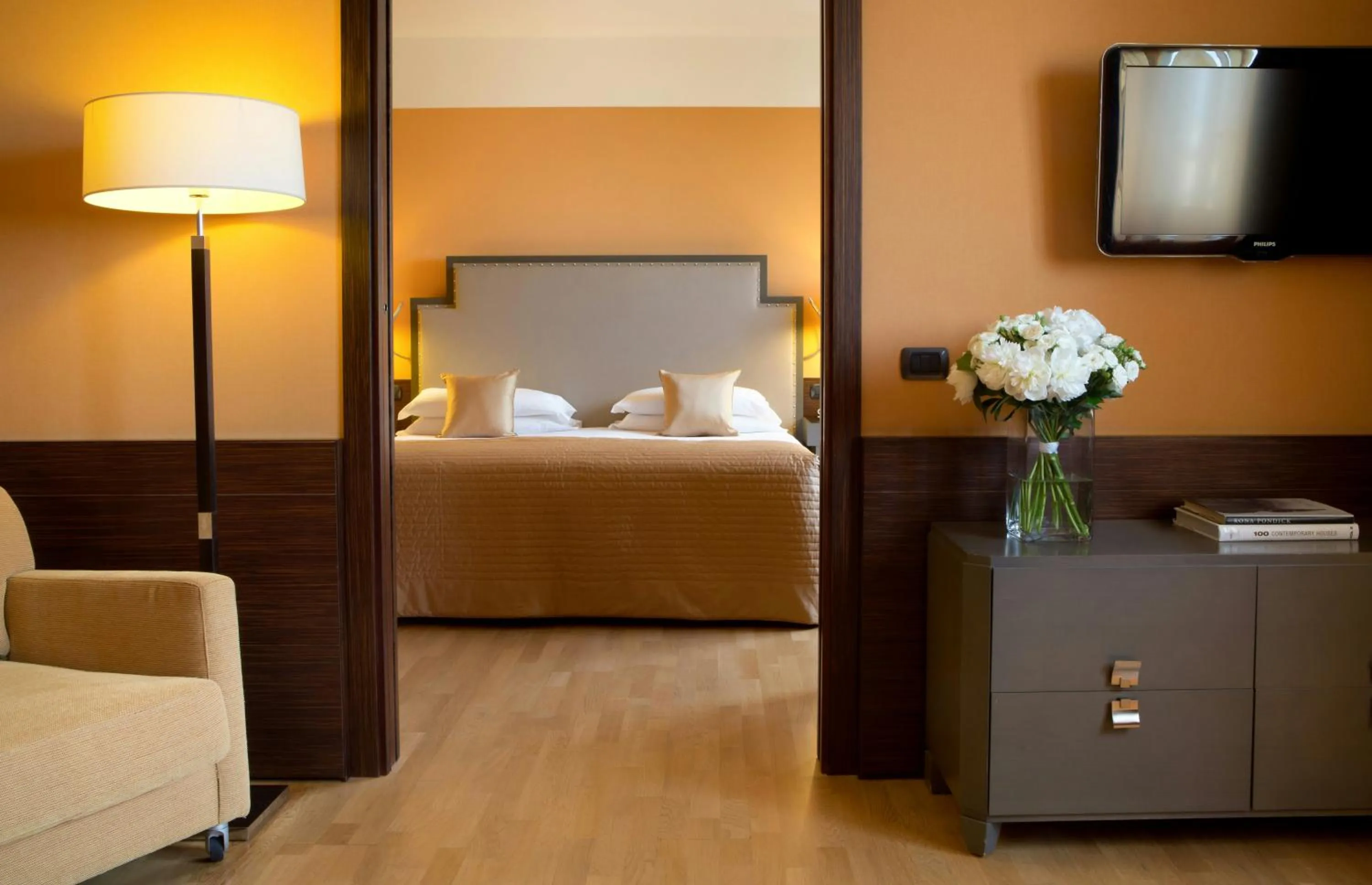 Photo of the whole room, Bed in Starhotels Grand Milan