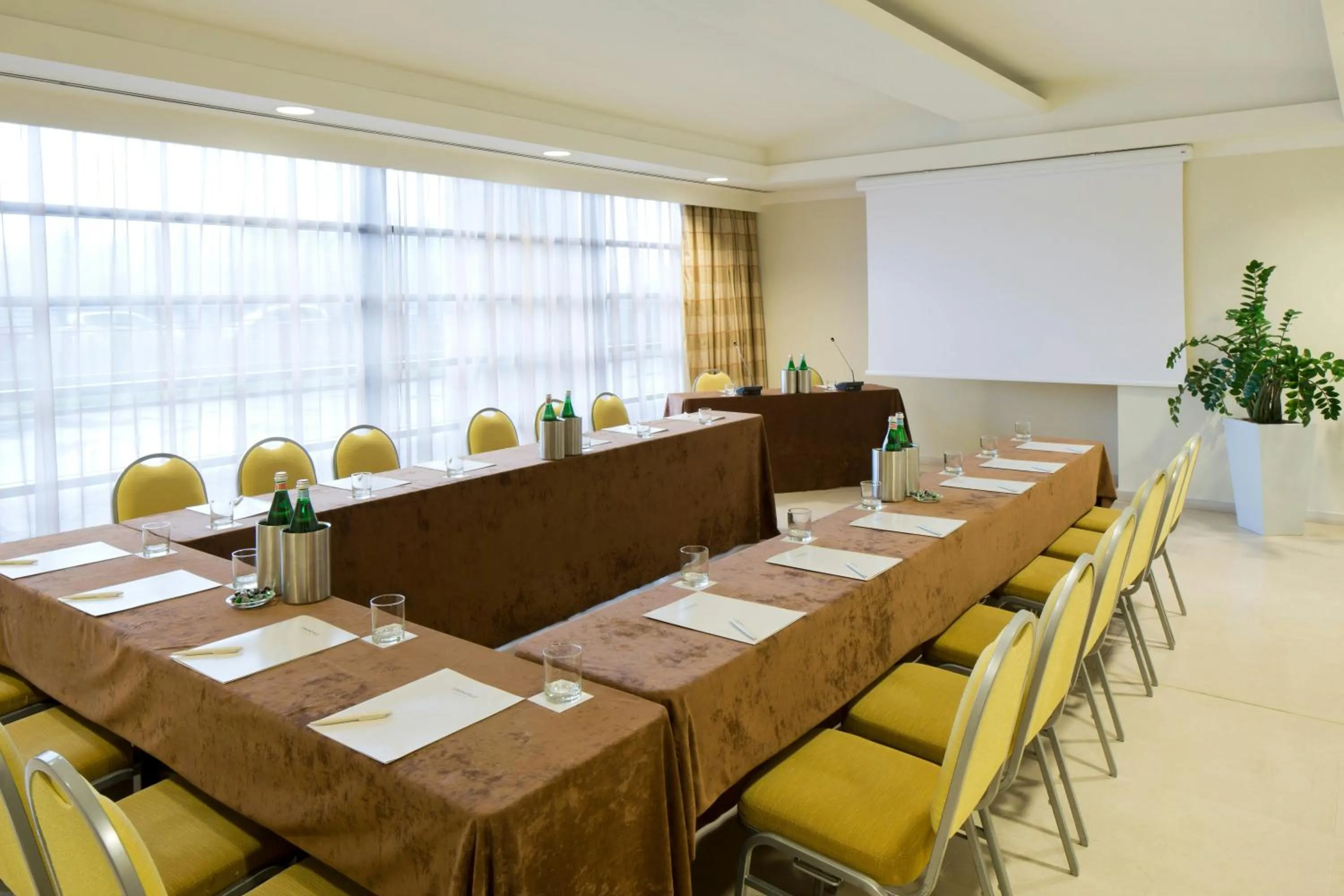 Meeting/conference room in Starhotels Grand Milan