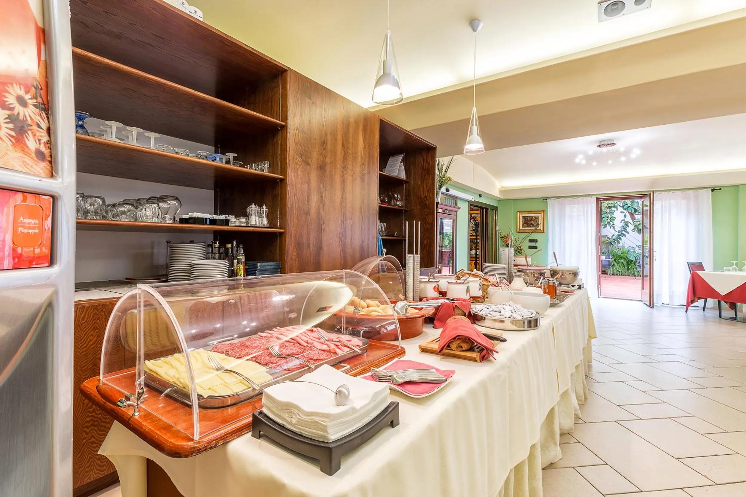 Breakfast in Hotel Santa Maria