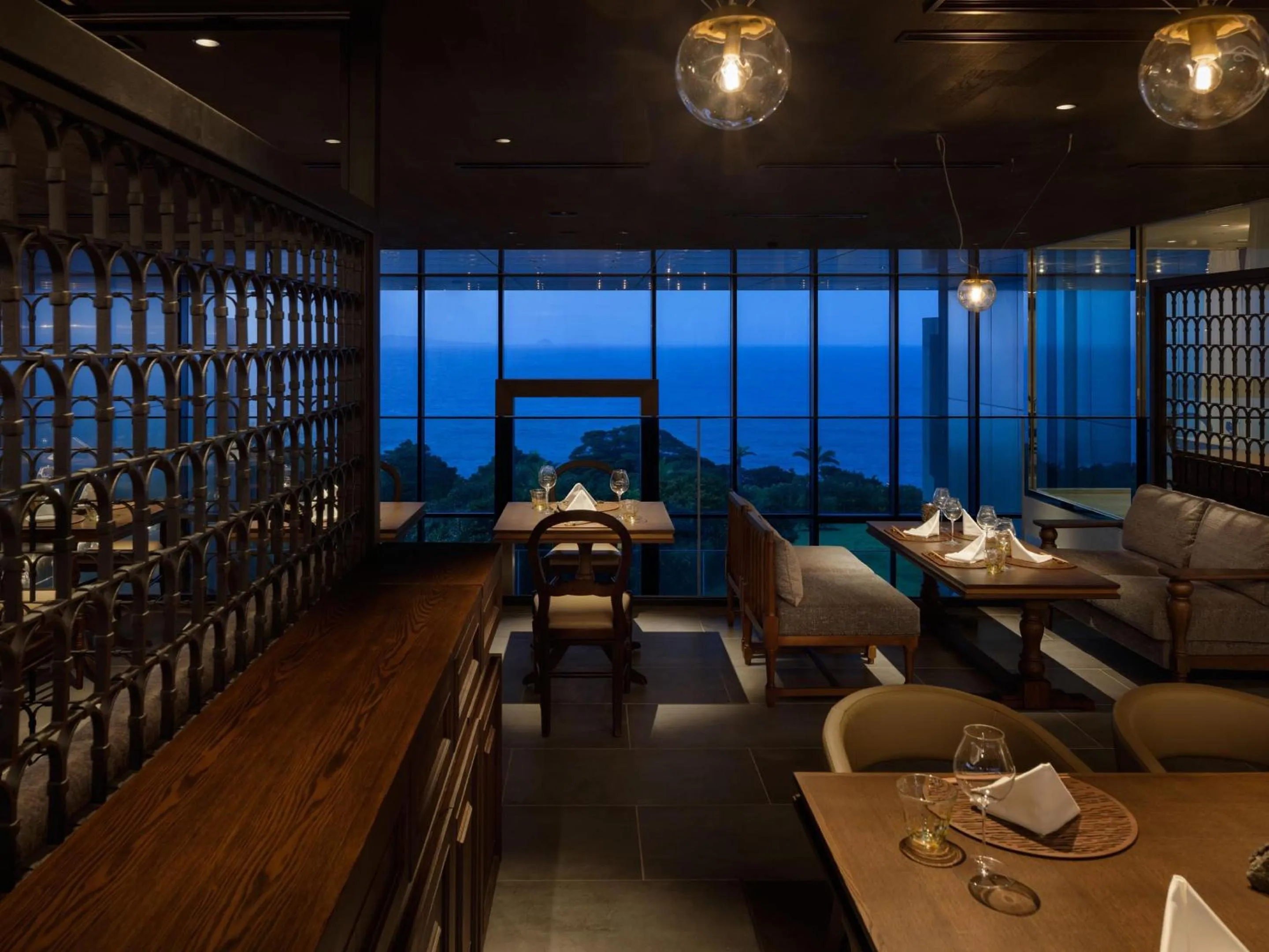 Restaurant/places to eat in GOTO RETREAT by Onko Chishin