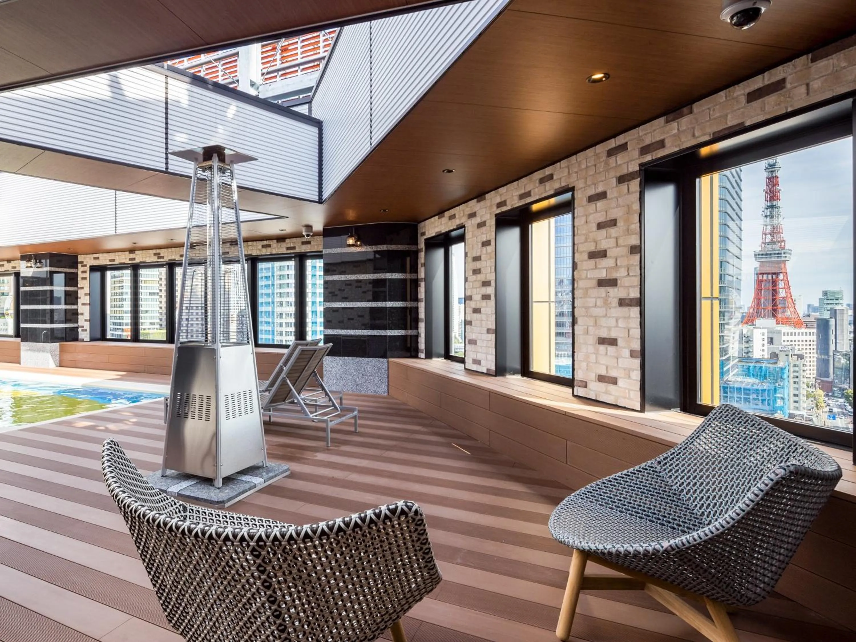 Swimming pool in APA Hotel & Resort Roppongi Ekihigashi