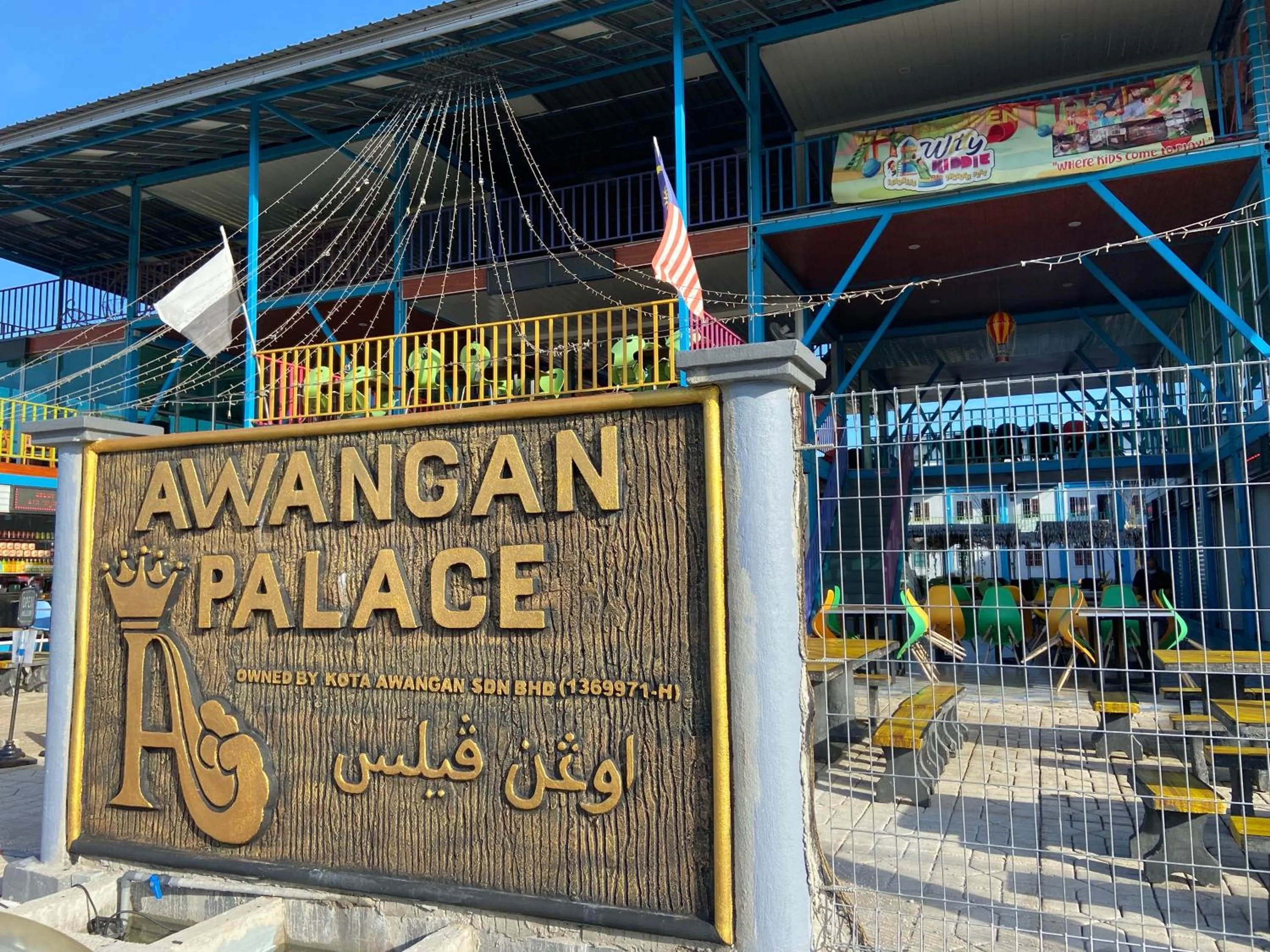 Property building in Awangan Palace