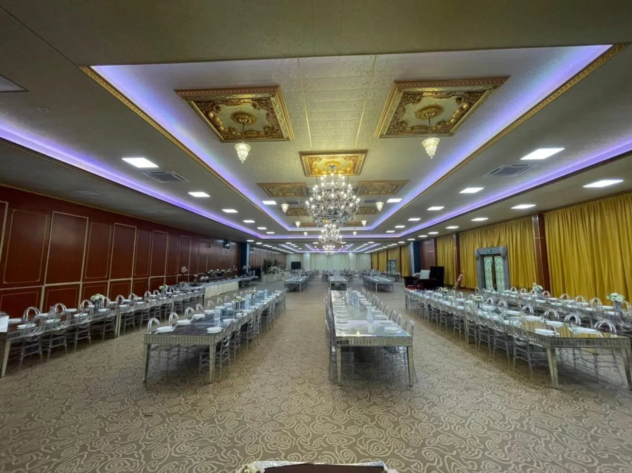 Banquet/Function facilities in Awangan Palace
