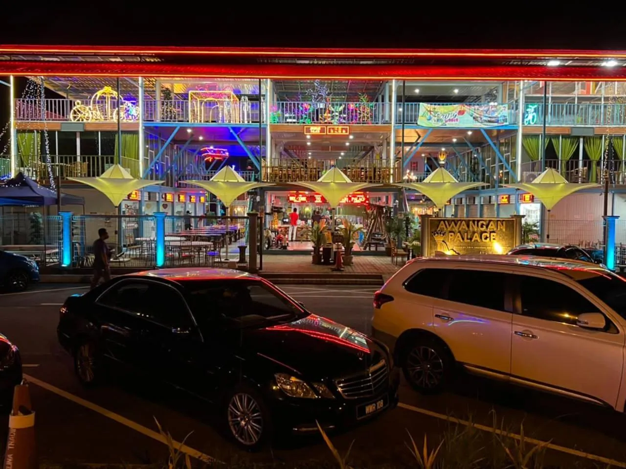 Property building in Awangan Palace