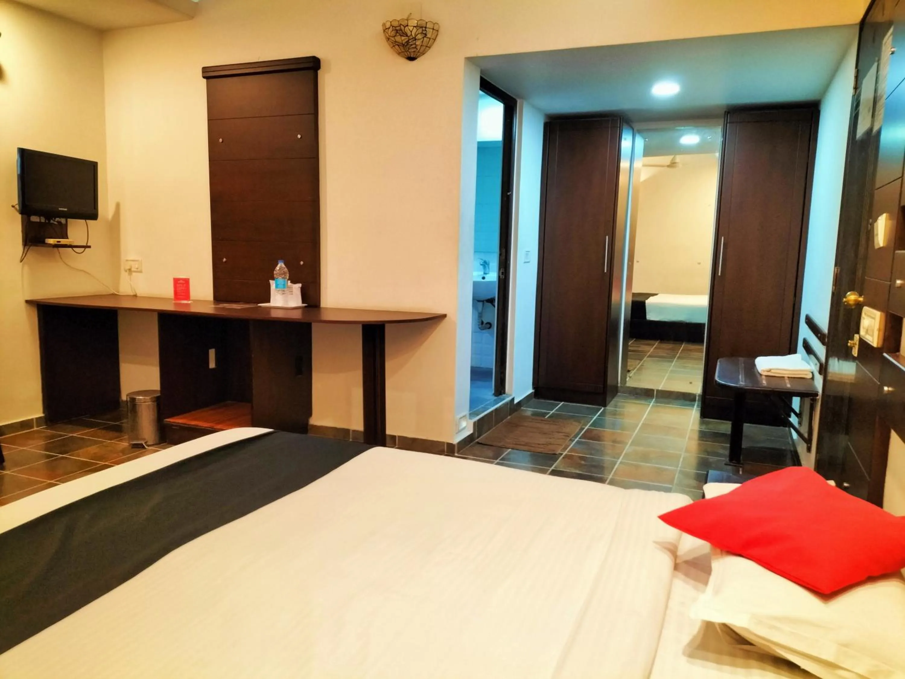 TV and multimedia in Hotel Bright Heritage