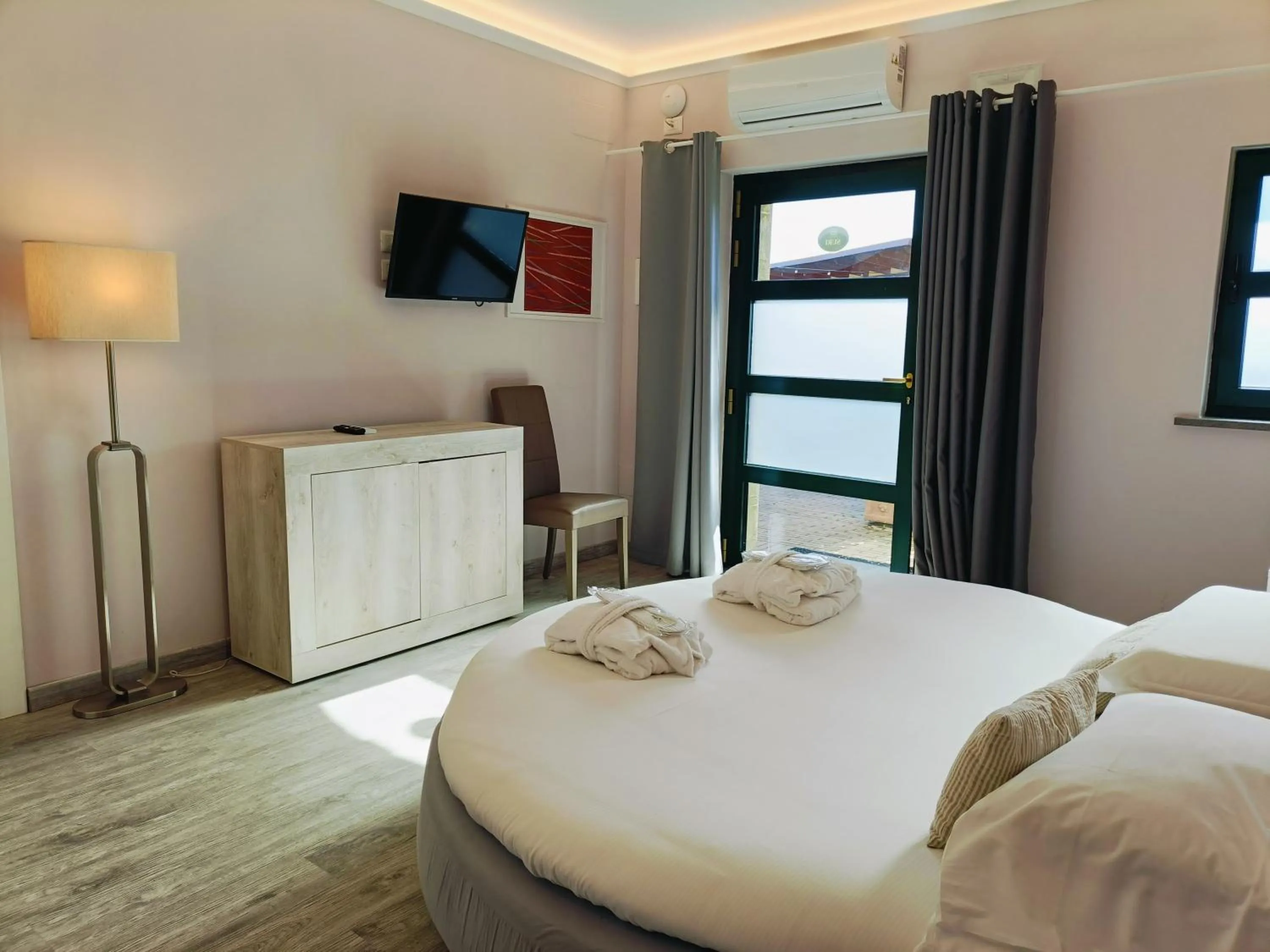 Bed in Domus Volumnia Country House