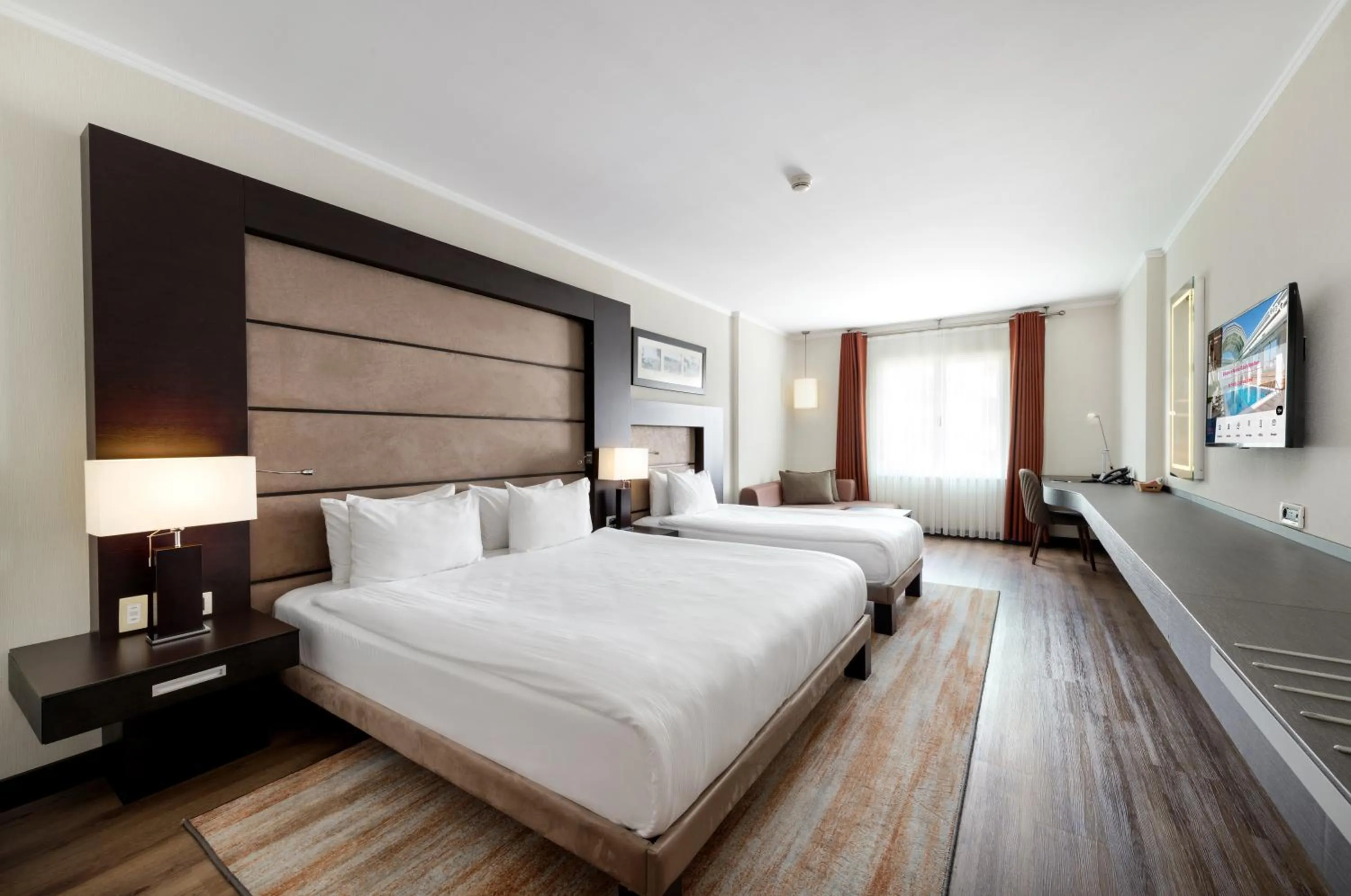 Photo of the whole room, Bed in Ramada Plaza By Wyndham Istanbul City Center
