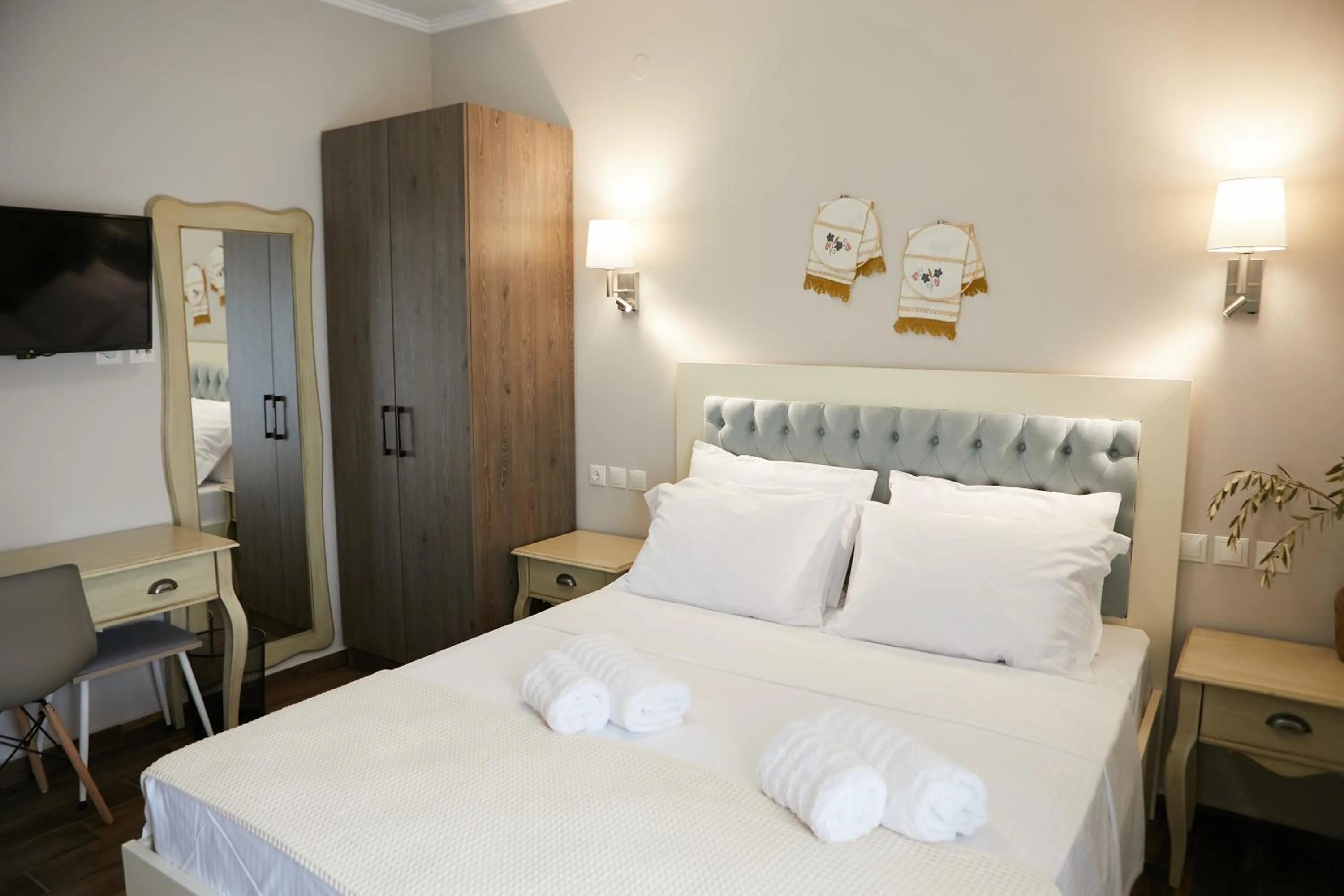 Bedroom, Bed in Romilia Guesthouse