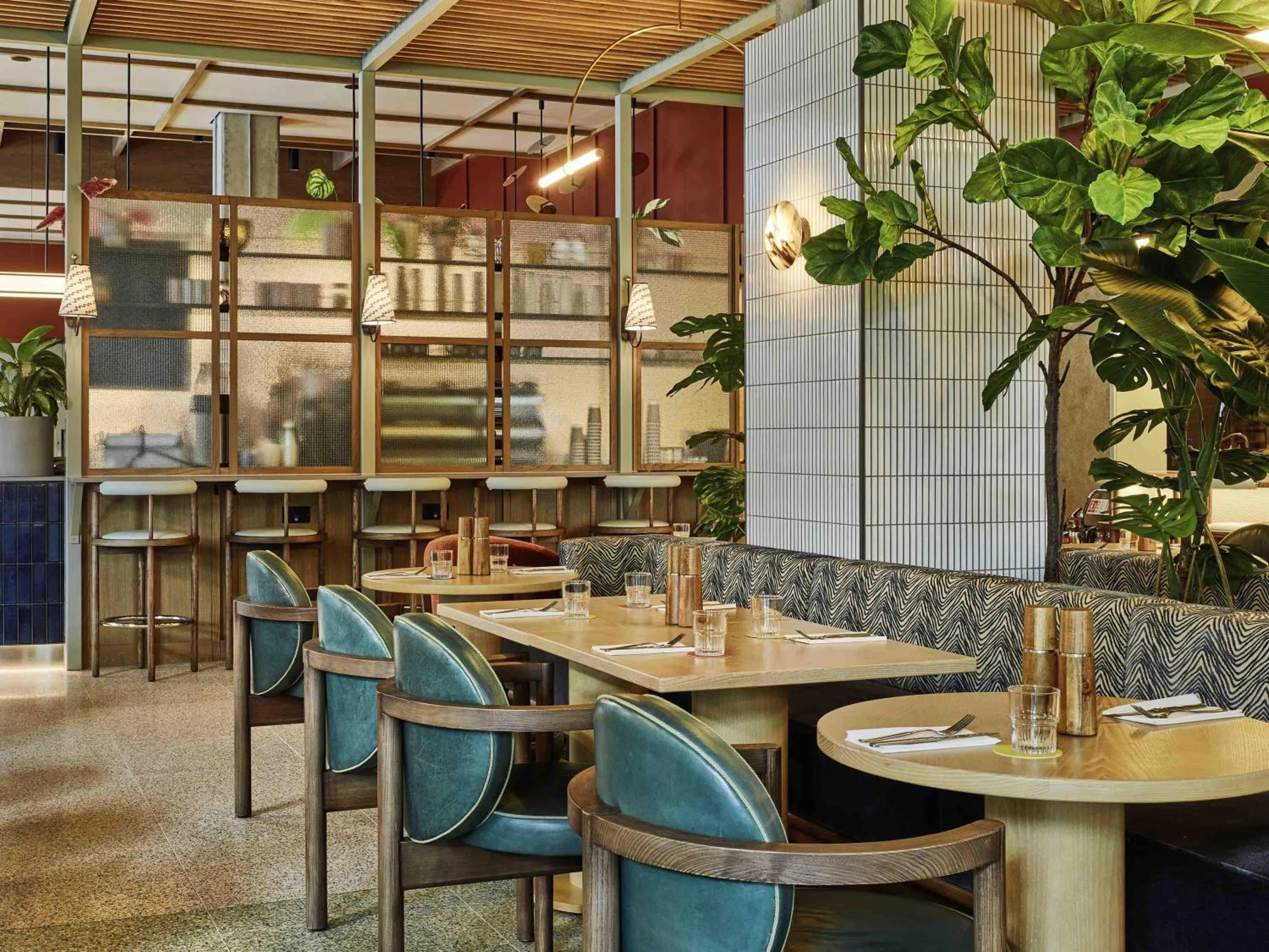 Restaurant/places to eat in TRIBE London Canary Wharf