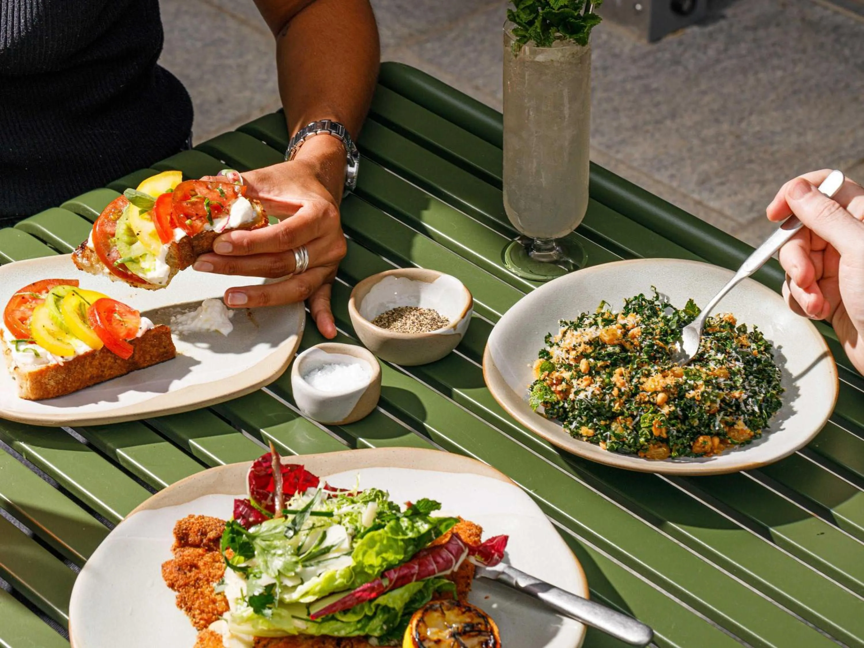 Restaurant/places to eat in TRIBE London Canary Wharf