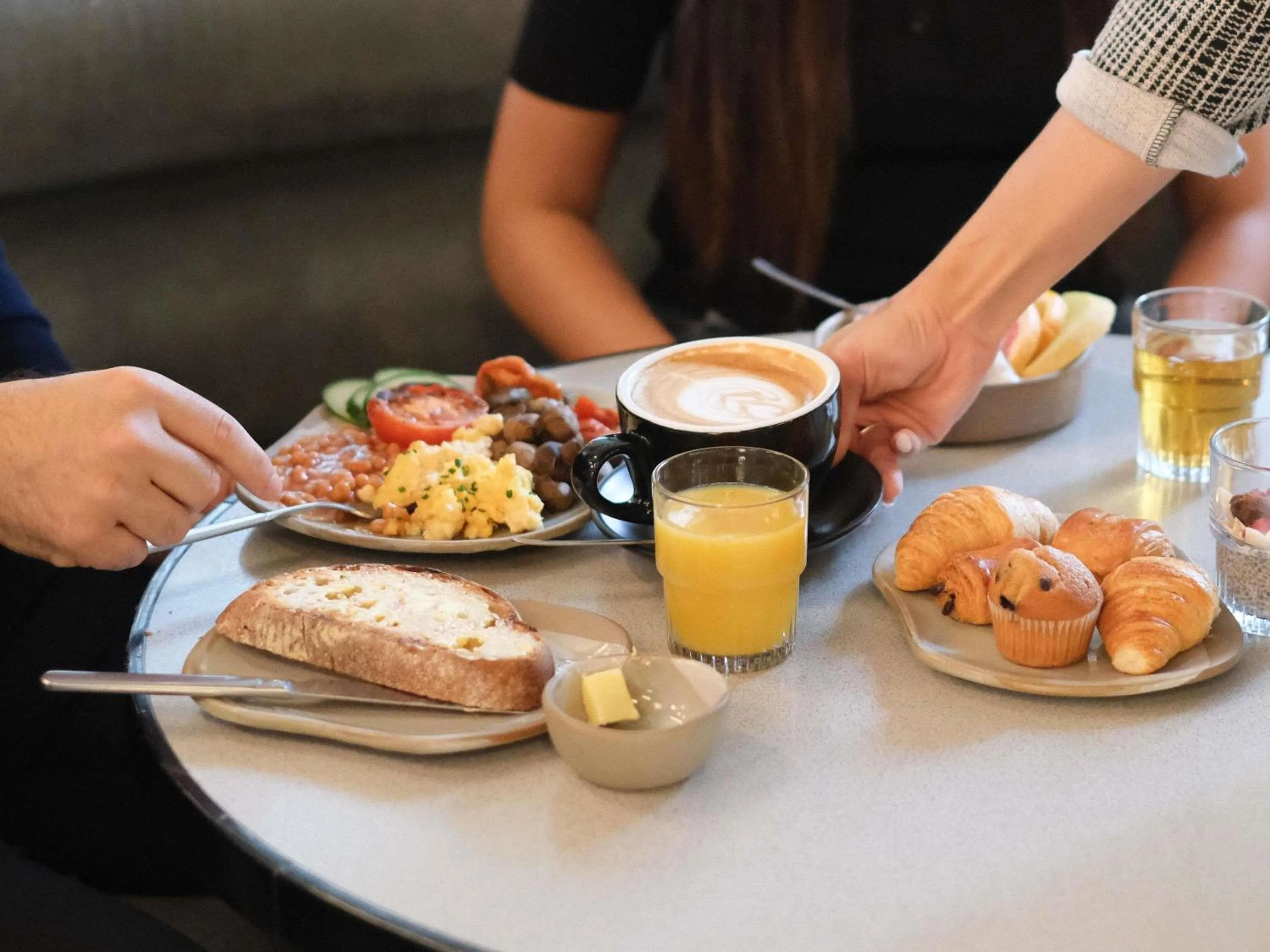 Breakfast in TRIBE London Canary Wharf