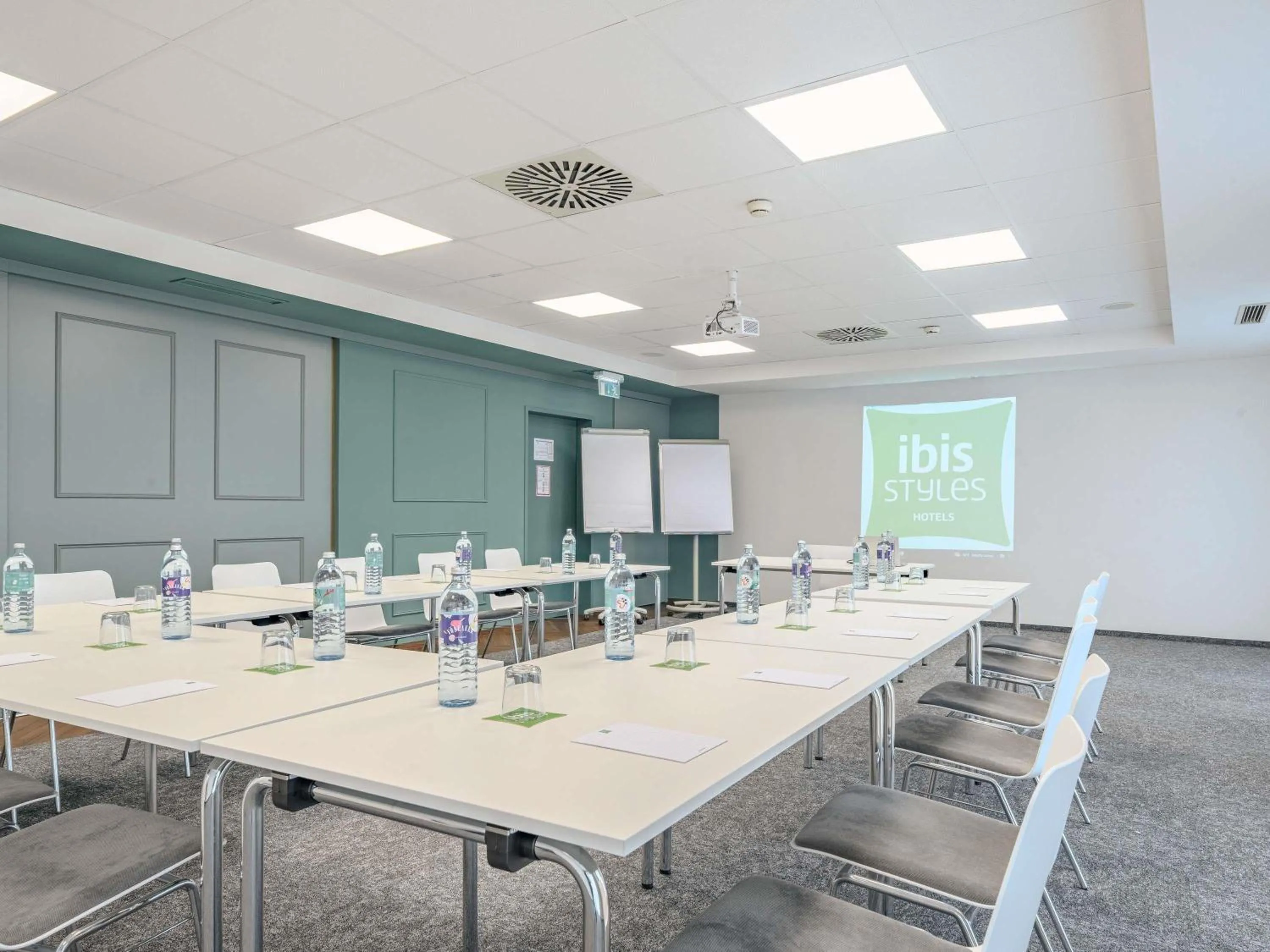 Meeting/conference room in ibis Styles Graz Messe