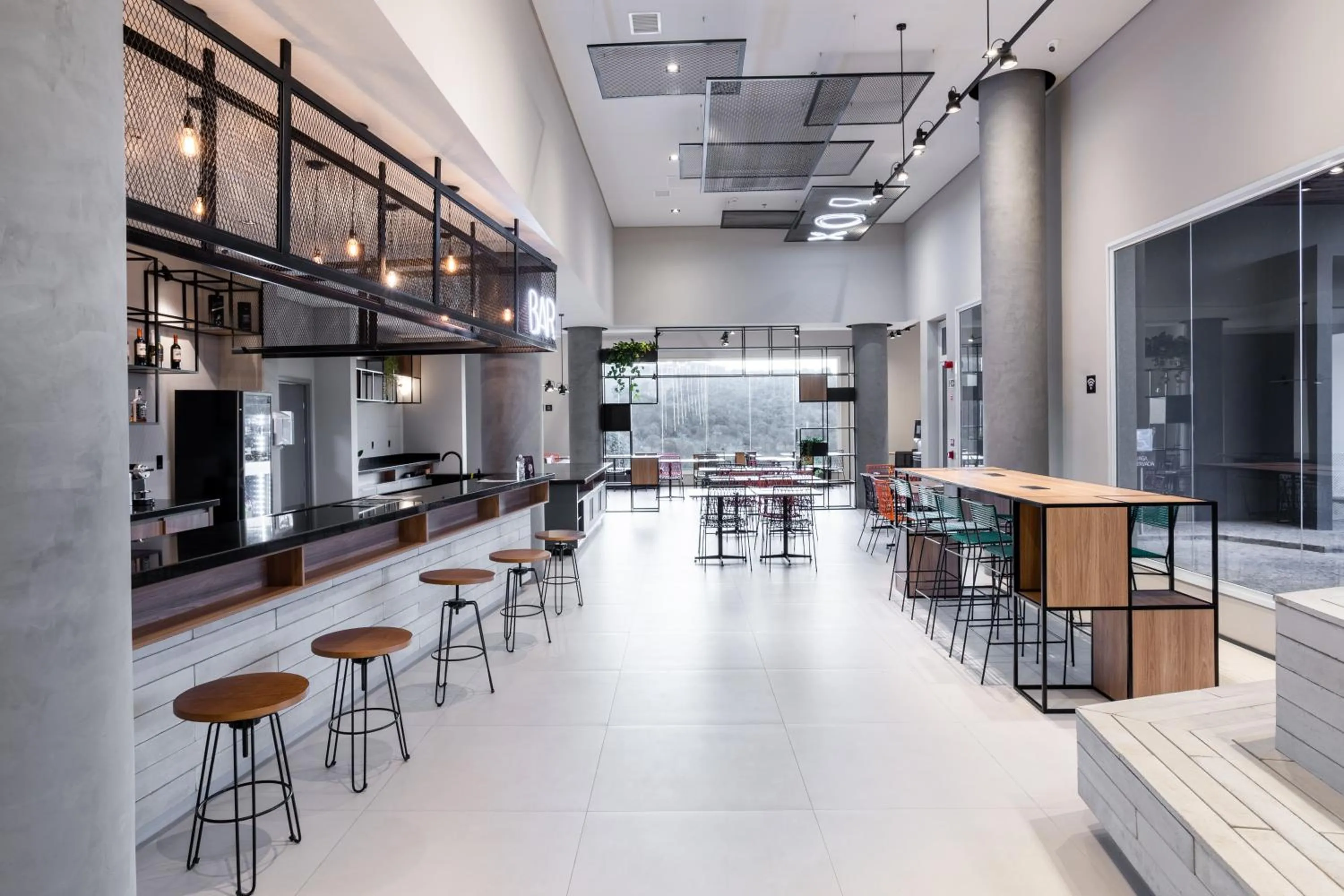 Lounge or bar in ibis Botucatu