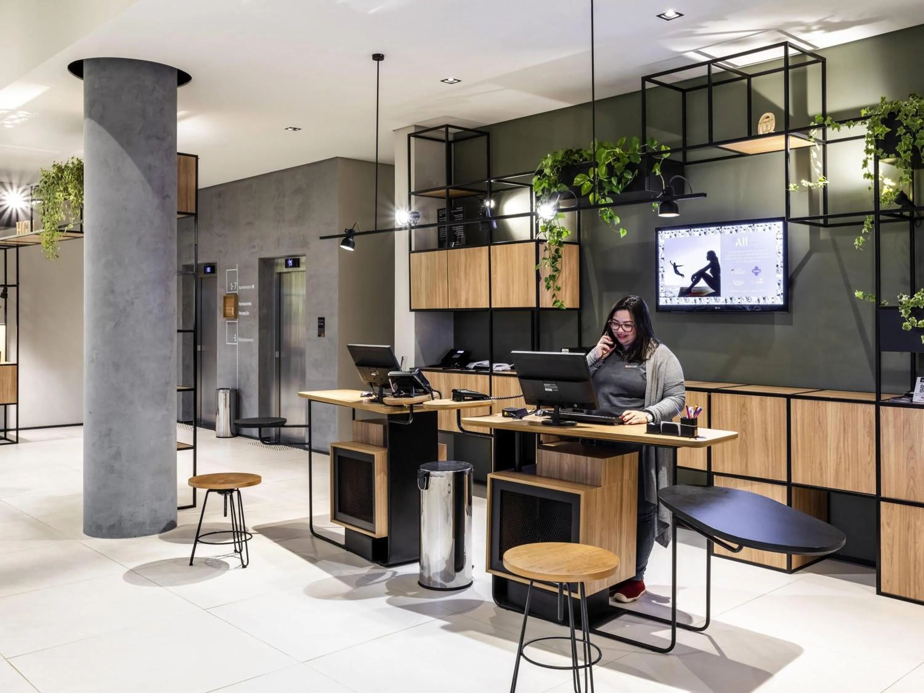 Property building in ibis Botucatu