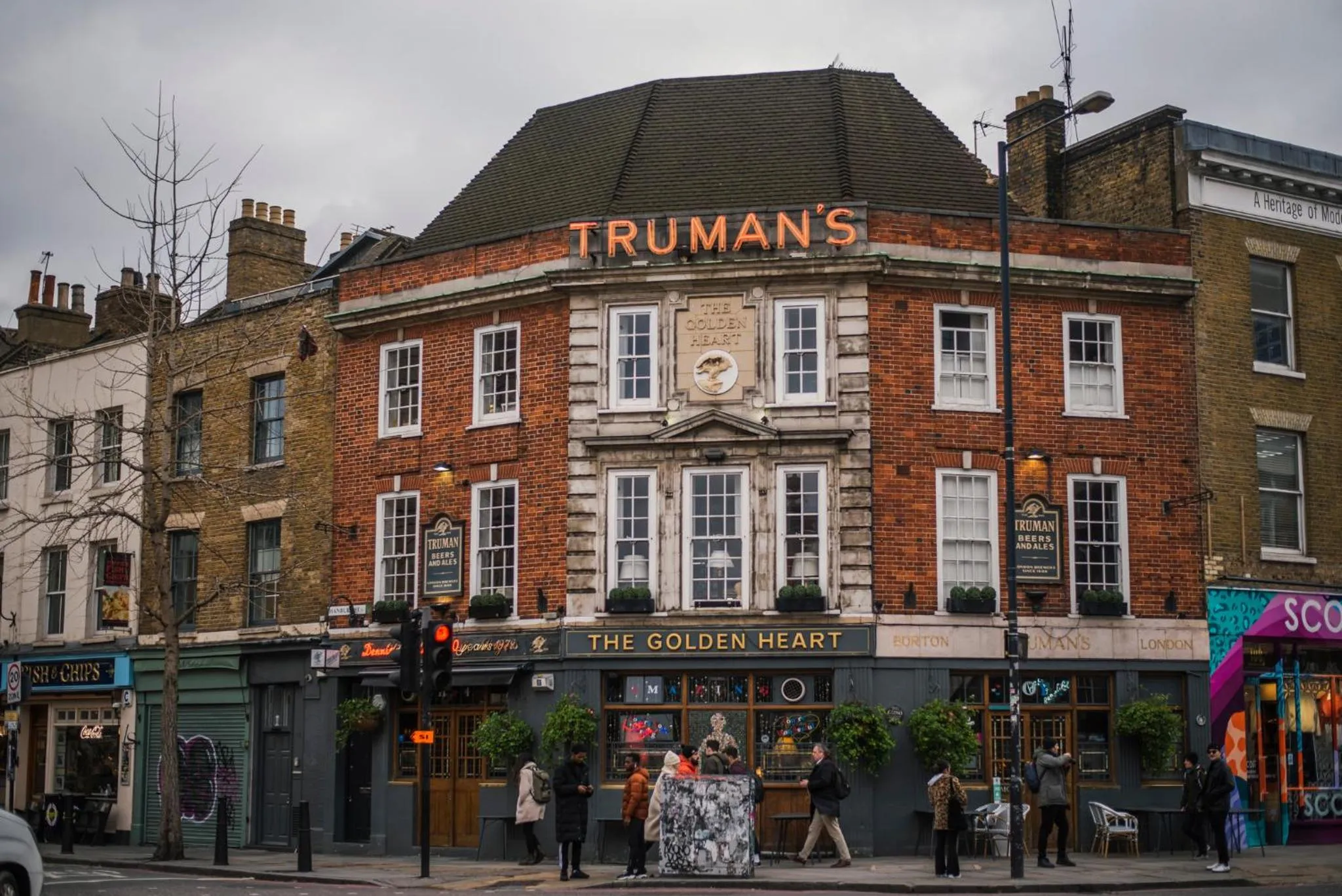 Neighbourhood in Bob W London Spitalfields