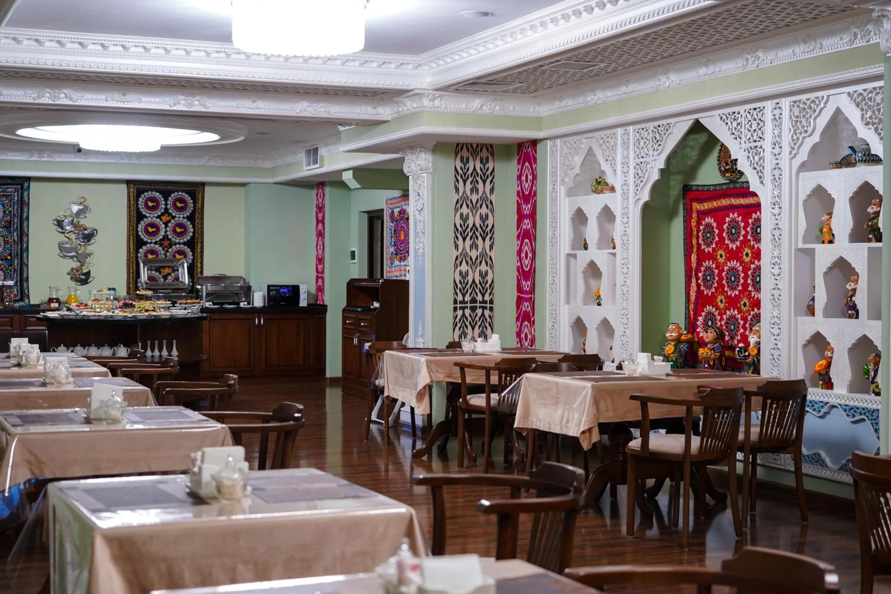 Restaurant/places to eat in Sangzor Boutique Hotel