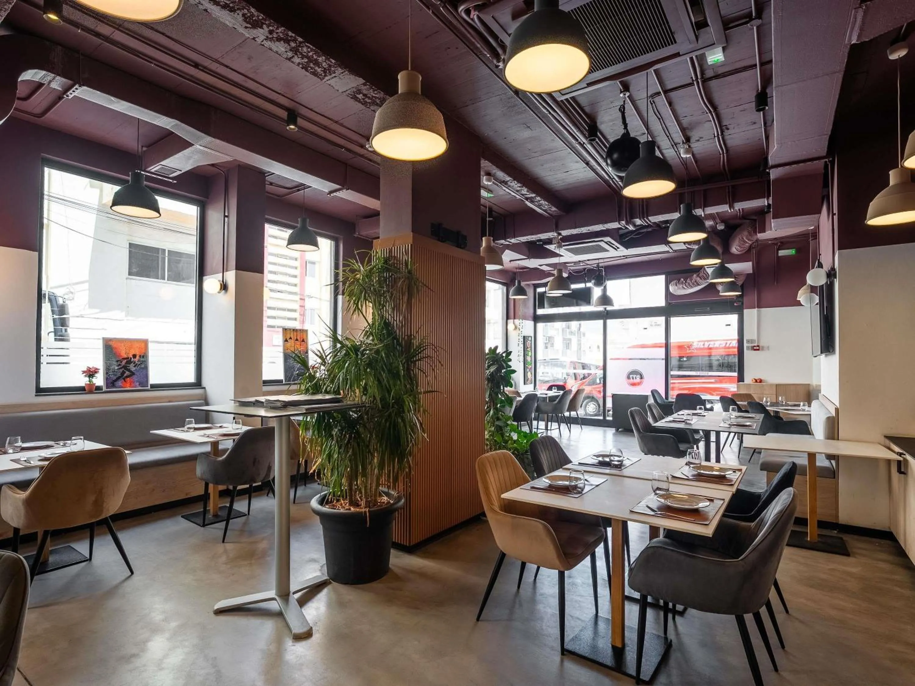 Lounge or bar in Aparthotel Adagio Malta Central