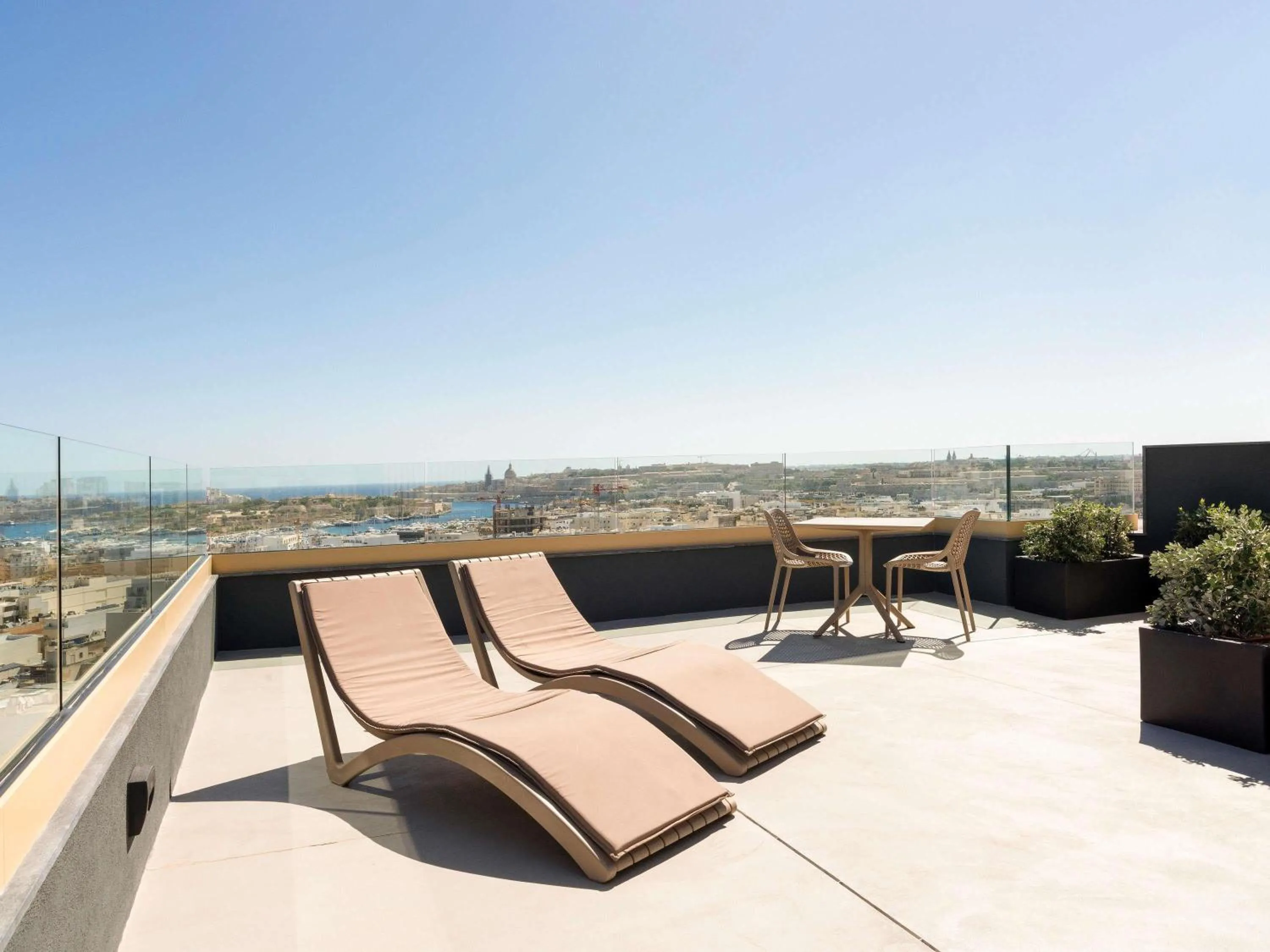 Bedroom in Aparthotel Adagio Malta Central
