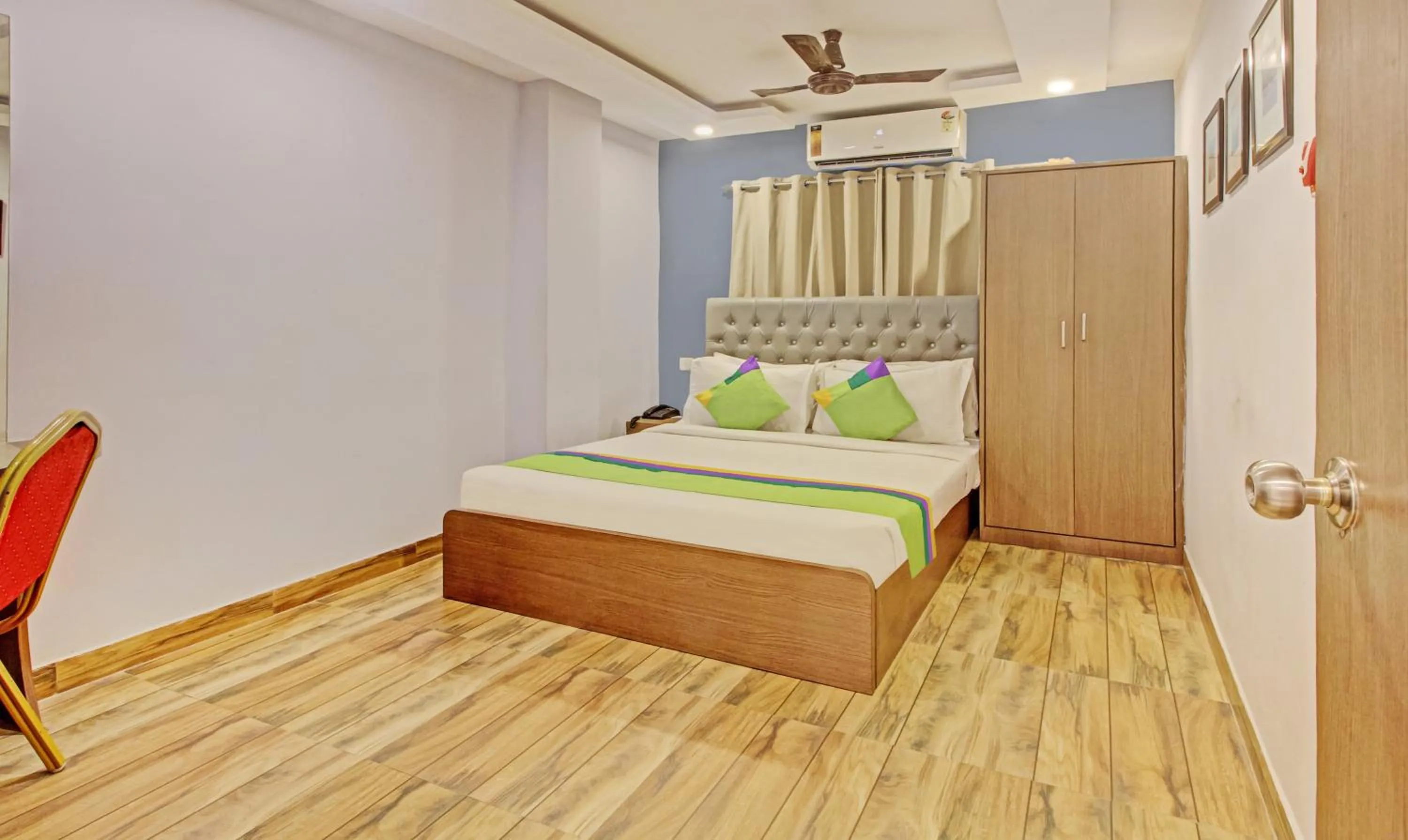 Photo of the whole room, Bed in Hotel Royal Crowne near Kolkata Airport