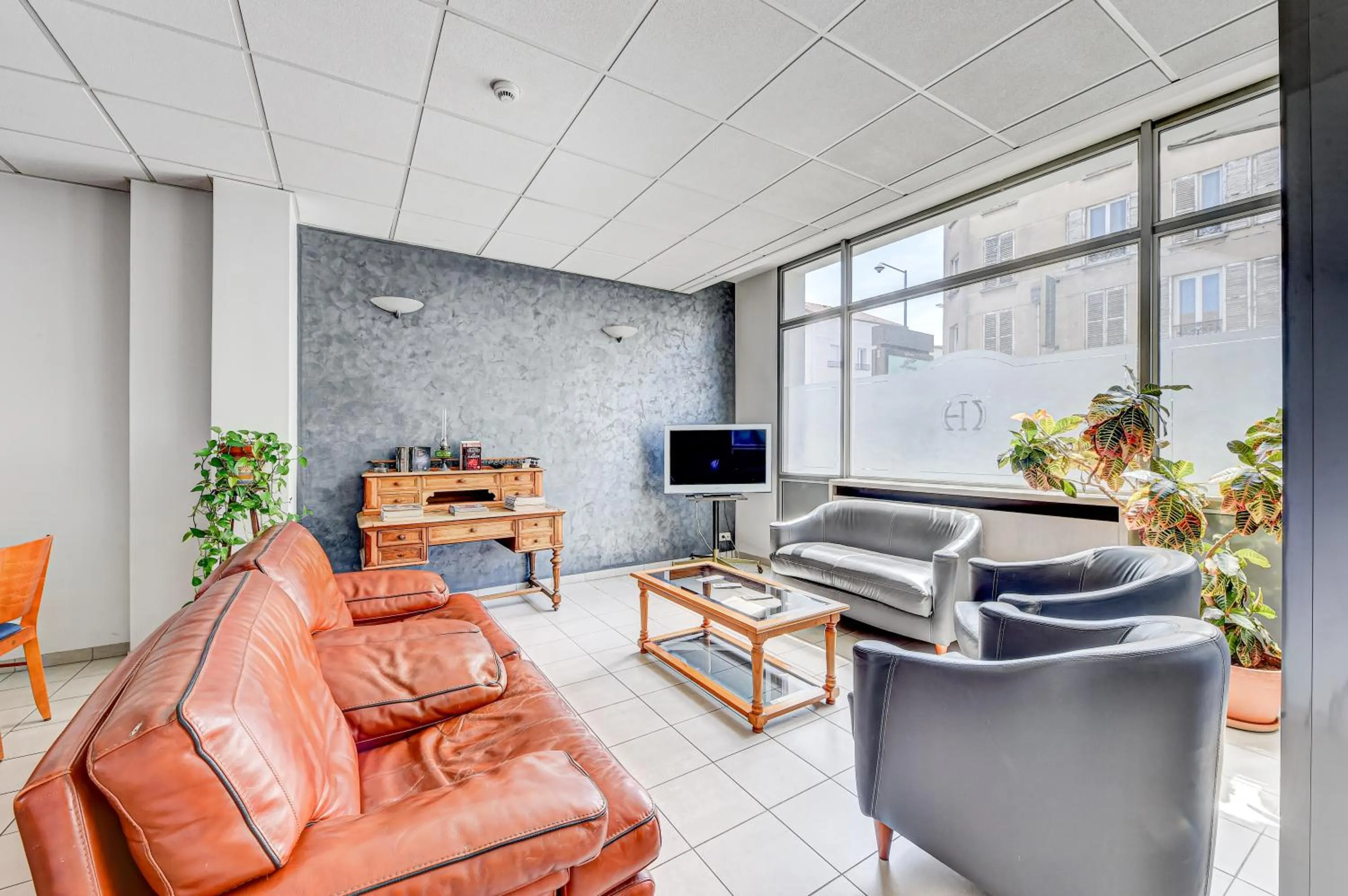 Living room in Hôtel Robespierre Ex Idéal hôtel Paris - Montreuil