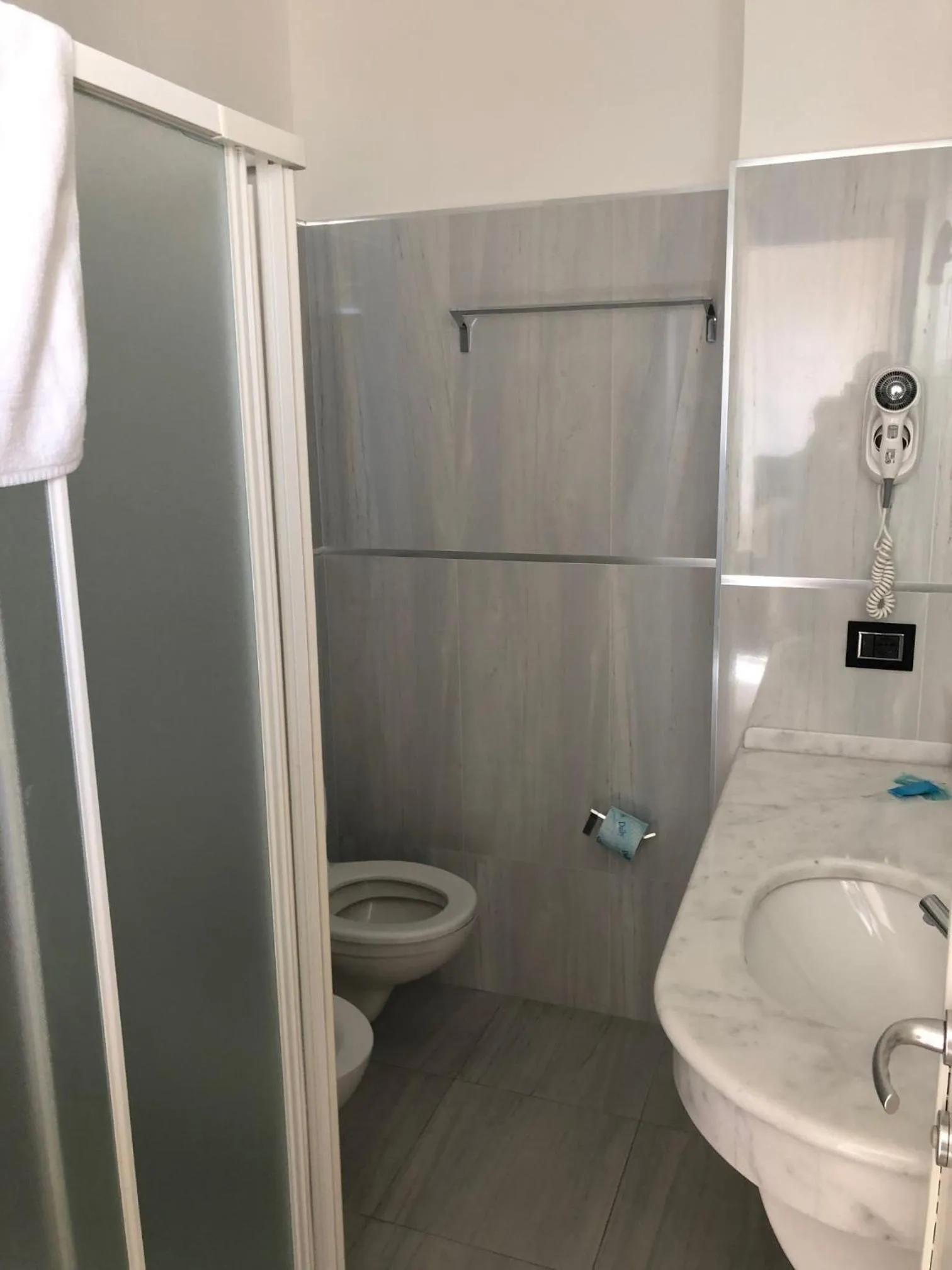 Bathroom in Hotel Luna Lido