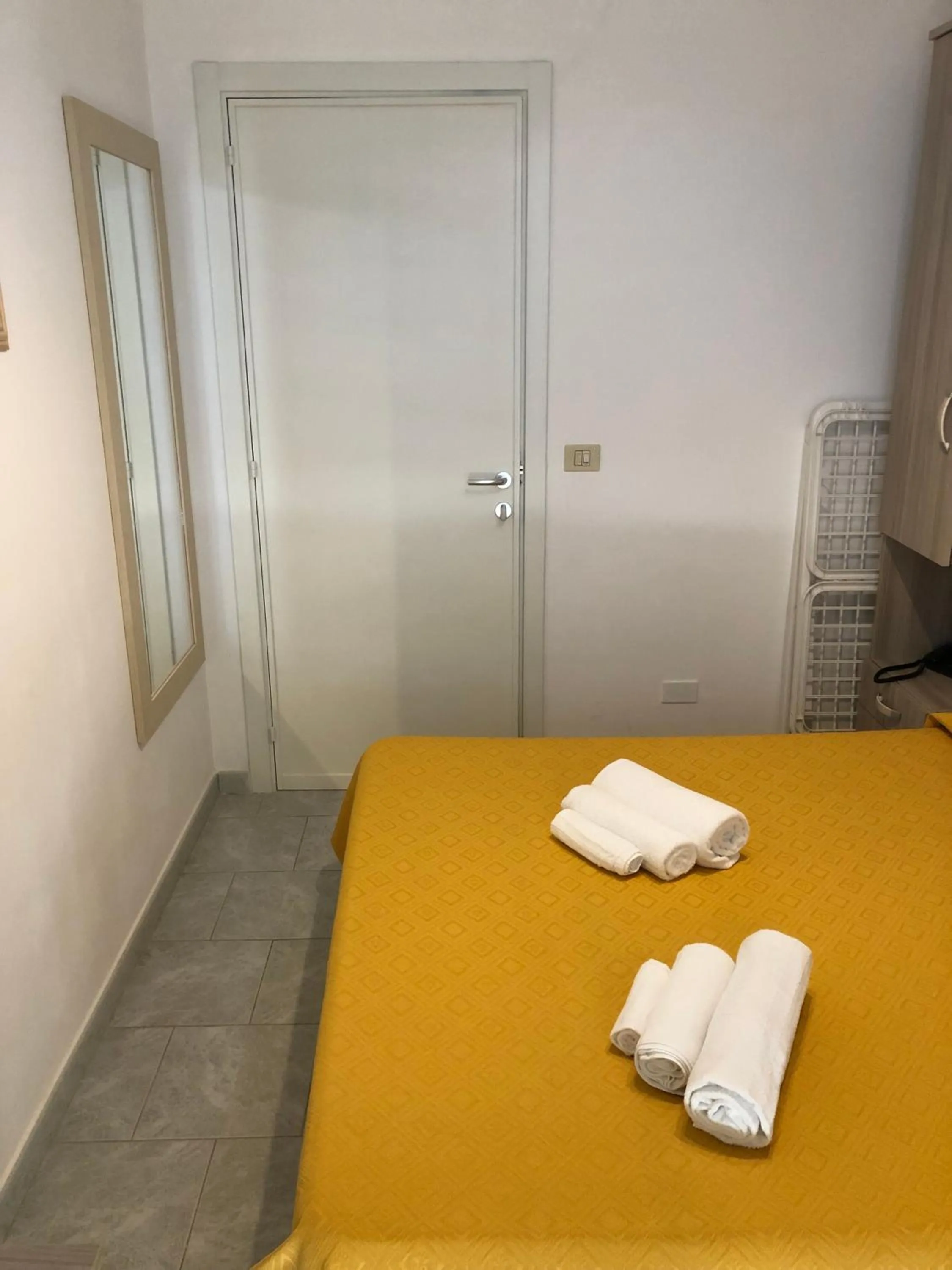 Bed in Hotel Luna Lido