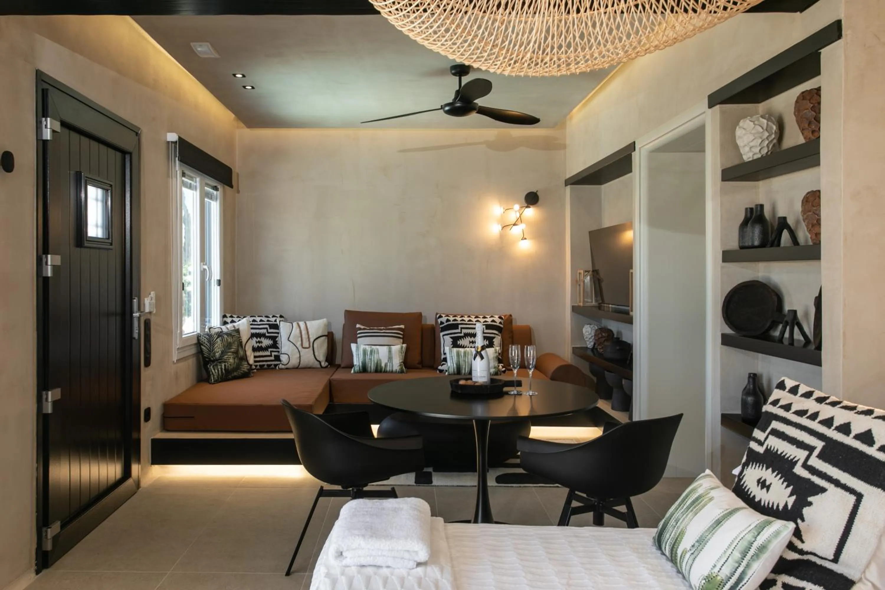 Living room, Bed in Eden Beachfront Residences & Suites