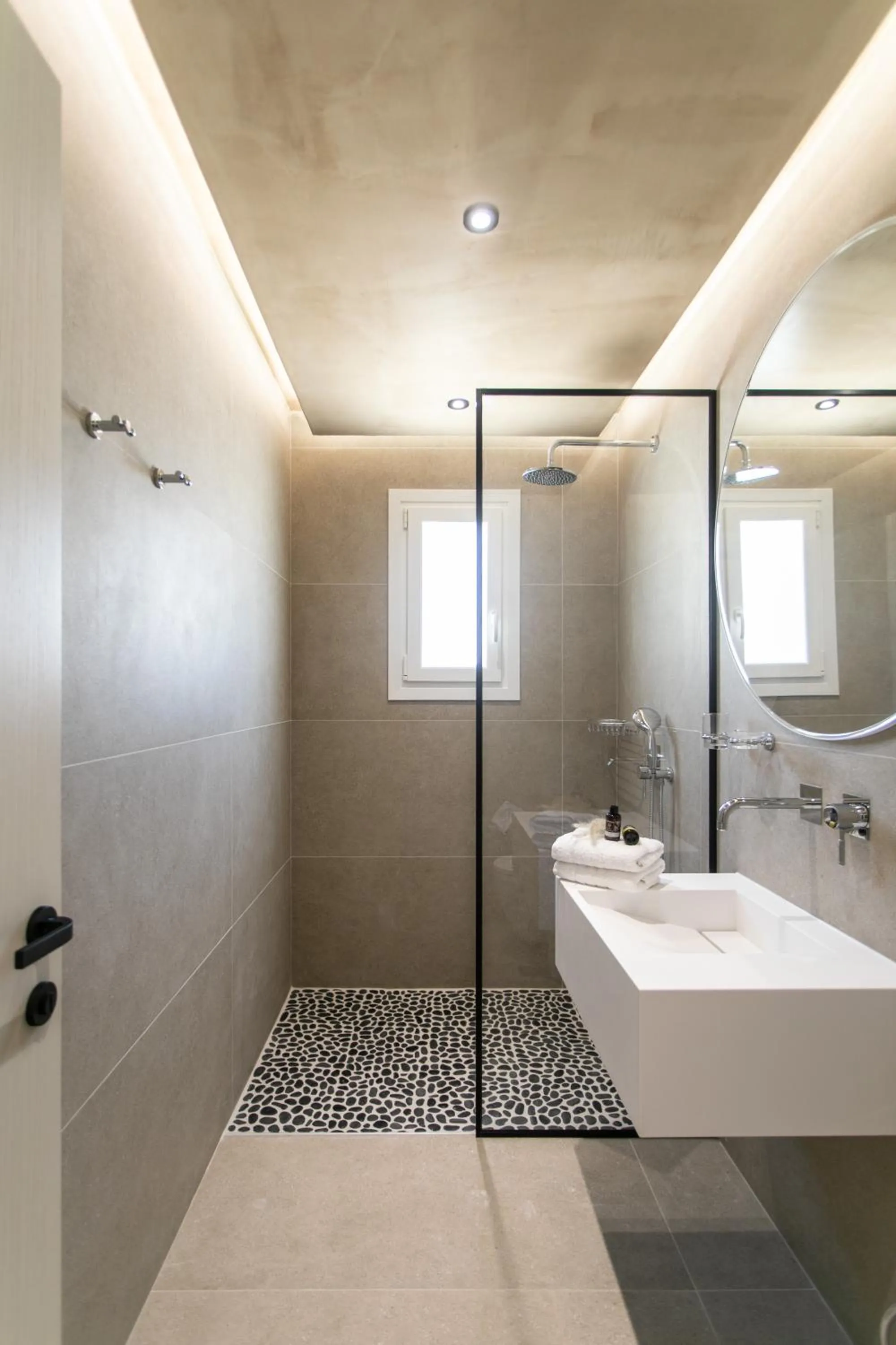 Bathroom in Eden Beachfront Residences & Suites