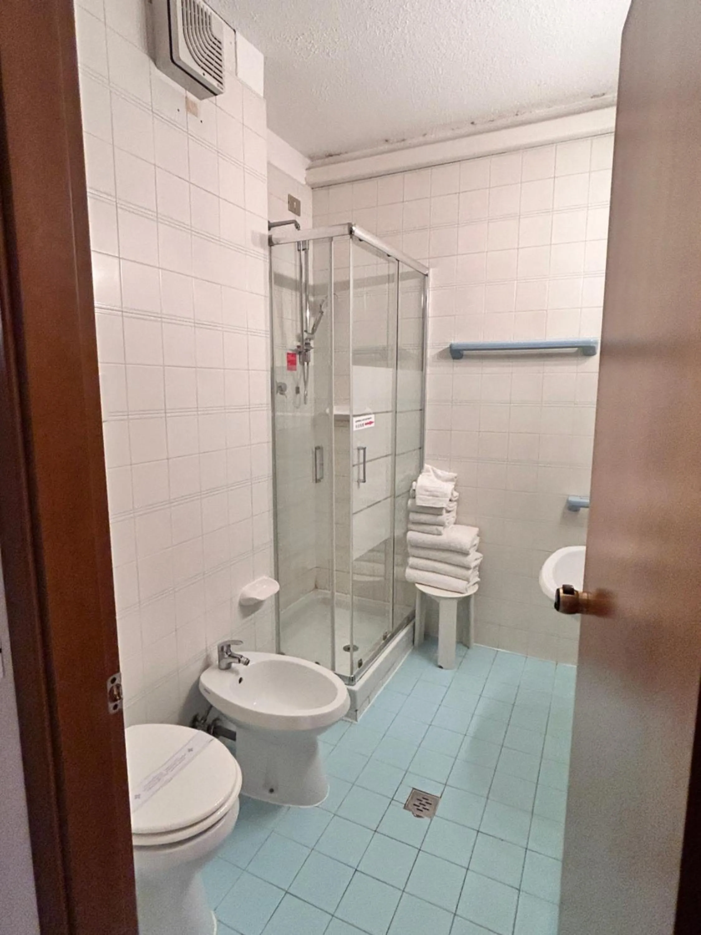 Bathroom in La Fenice Hotel