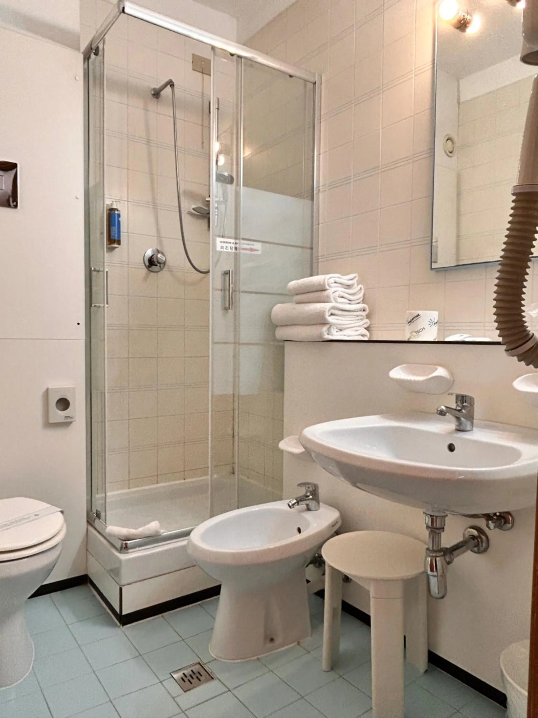 Bathroom in La Fenice Hotel